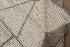 Alfombra marroquí moderna de lana neutra 15'x23'