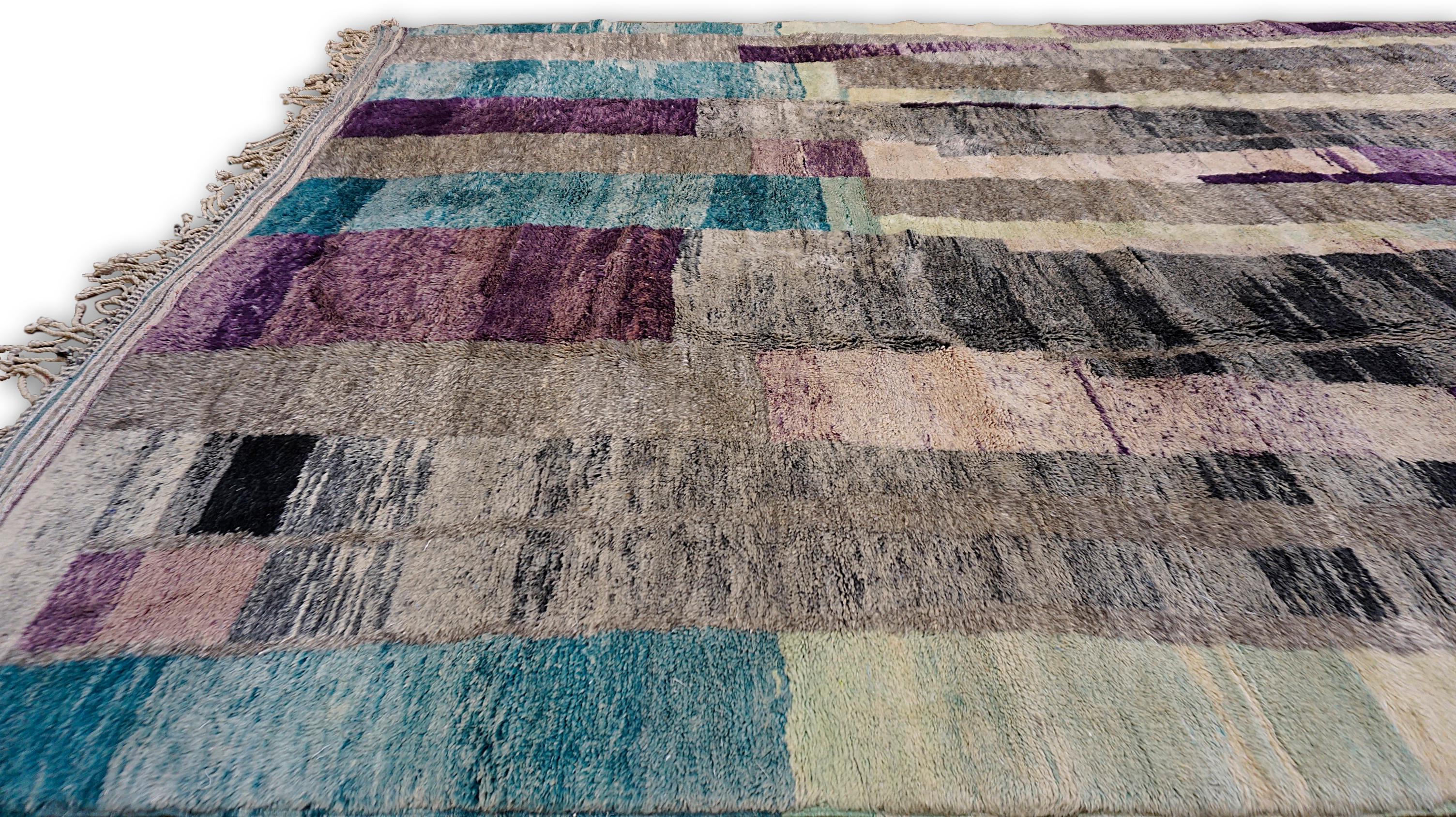 Marocchino Tappeto moderno marocchino in lana viola, blu e grigio 10'x14'4'' in vendita