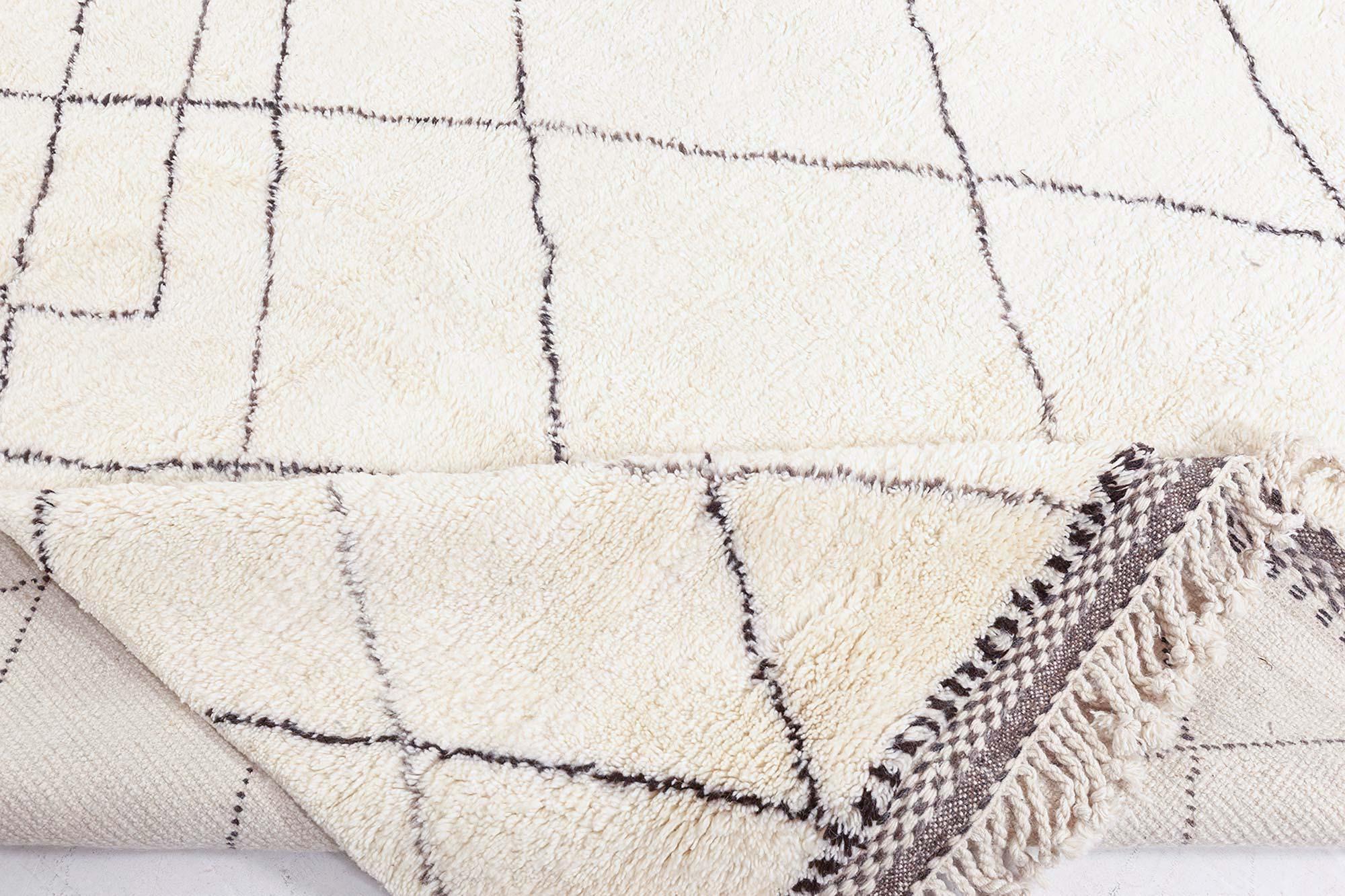 Modern Moroccan Hand-Knotted Wool Rug by Doris Leslie Blau In New Condition For Sale In New York, NY