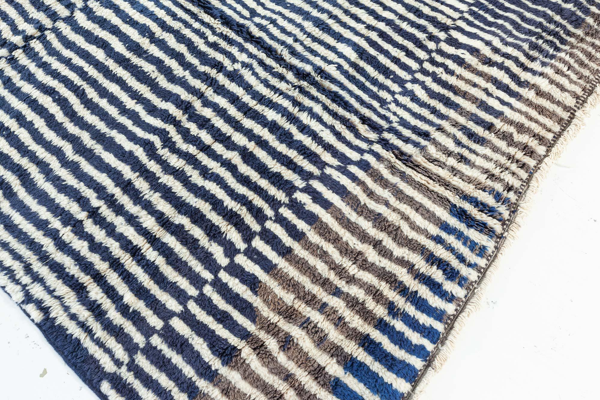 Alfombra marroquí moderna de Doris Leslie Blau en Nuevo estado para la venta en New York, NY