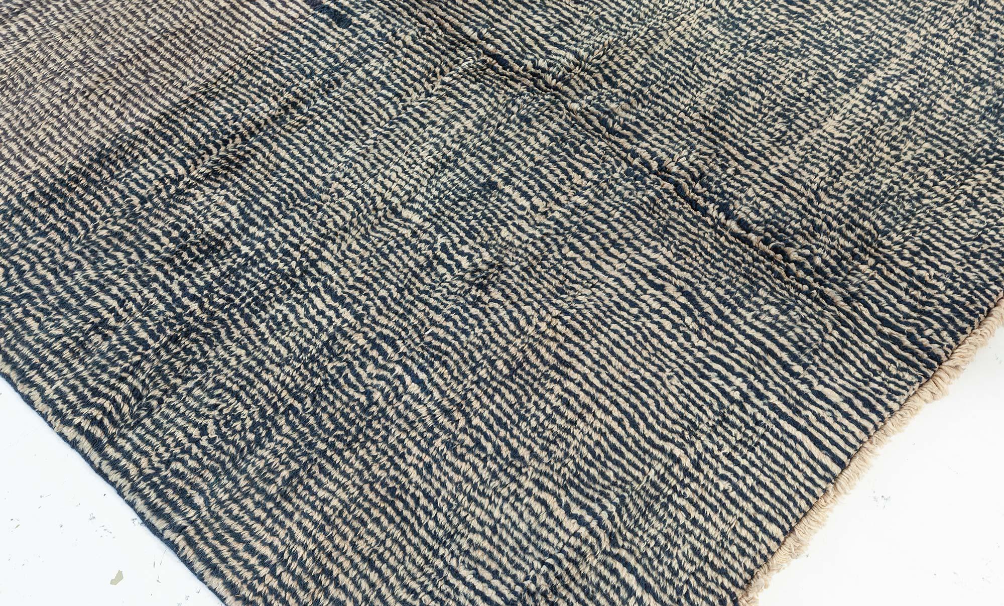 XXI secolo e contemporaneo Tappeto marocchino moderno di Doris Leslie Blau in vendita