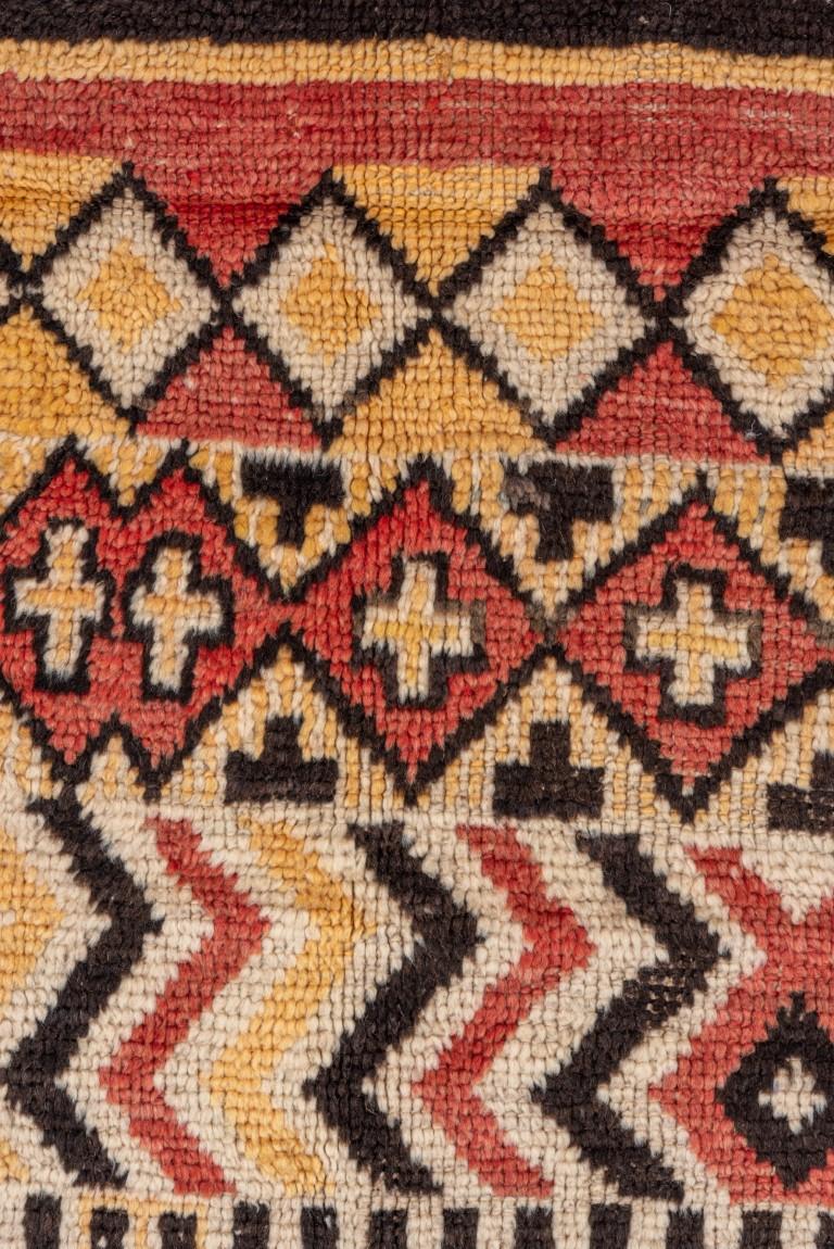 Moderner marokkanischer Teppich (Handgeknüpft) im Angebot