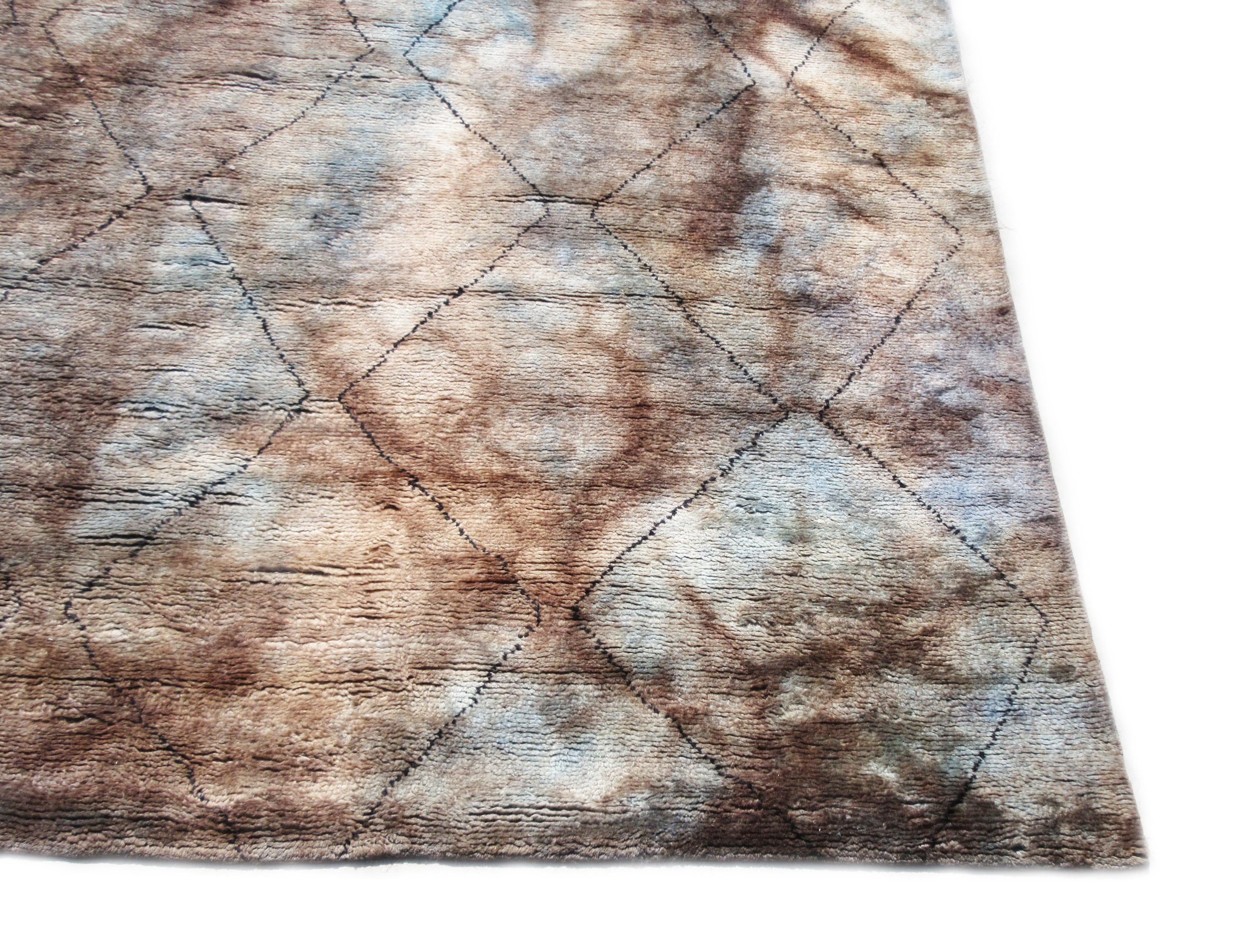 Modern Moroccan Rug In New Condition For Sale In Laguna Hills, CA