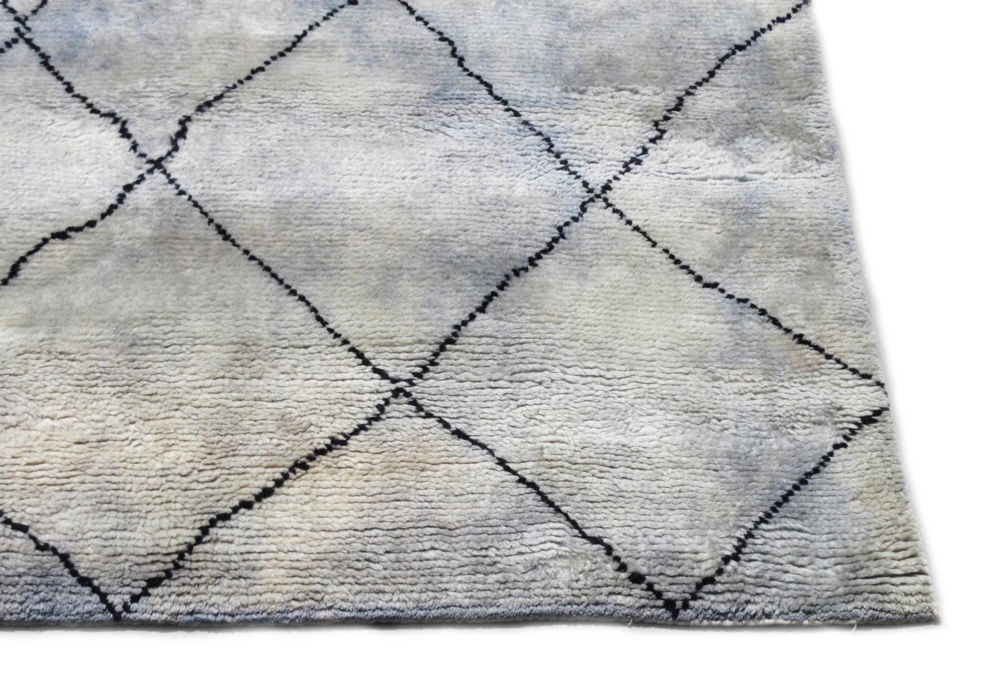 Modern Moroccan Rug In New Condition For Sale In Laguna Hills, CA