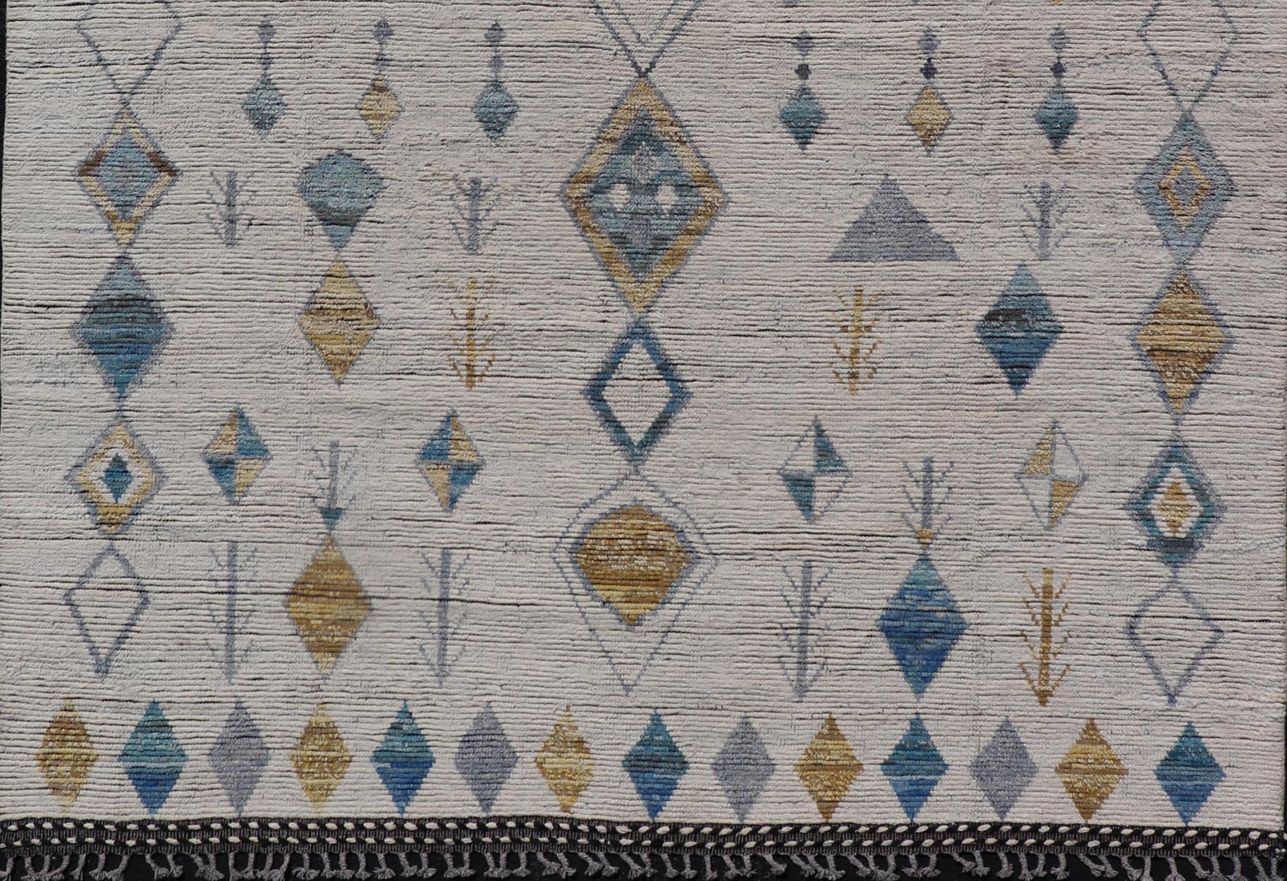 Modern Moroccan Rug in Wool with Sub-Geometric Tribal Diamond Design On Ivory  6