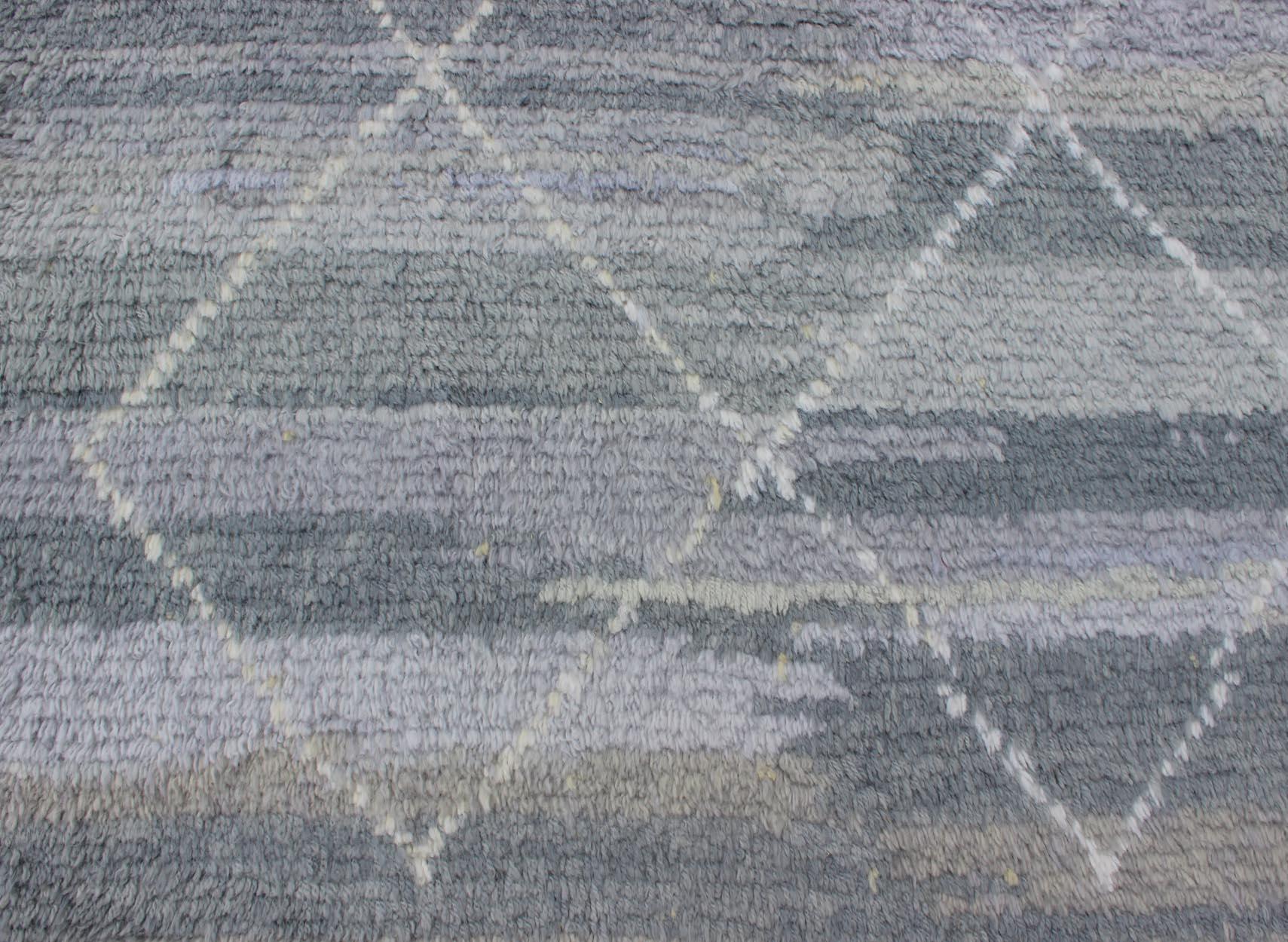 Modern Moroccan Rug with All-Over Lattice Design in Grey Tones 3