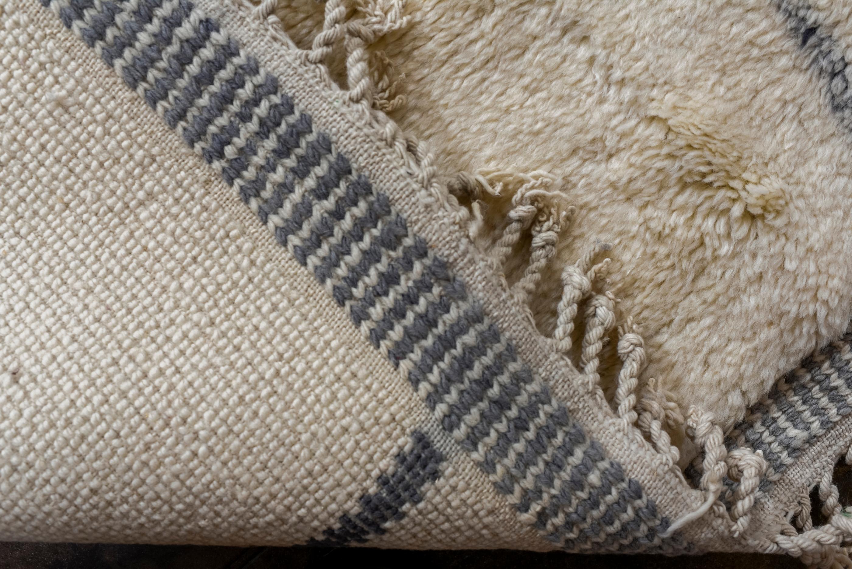 Wool Modern Moroccan Rug with Irregular Lattice Design For Sale