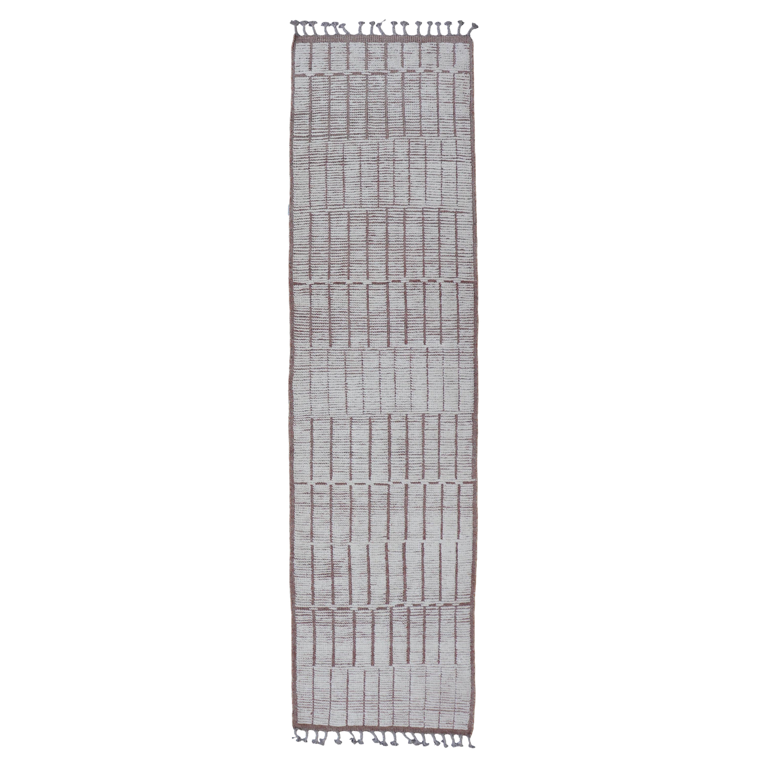 Runner marocchino moderno con design moderno di Keivan Woven Arts   2'7 x 10'3