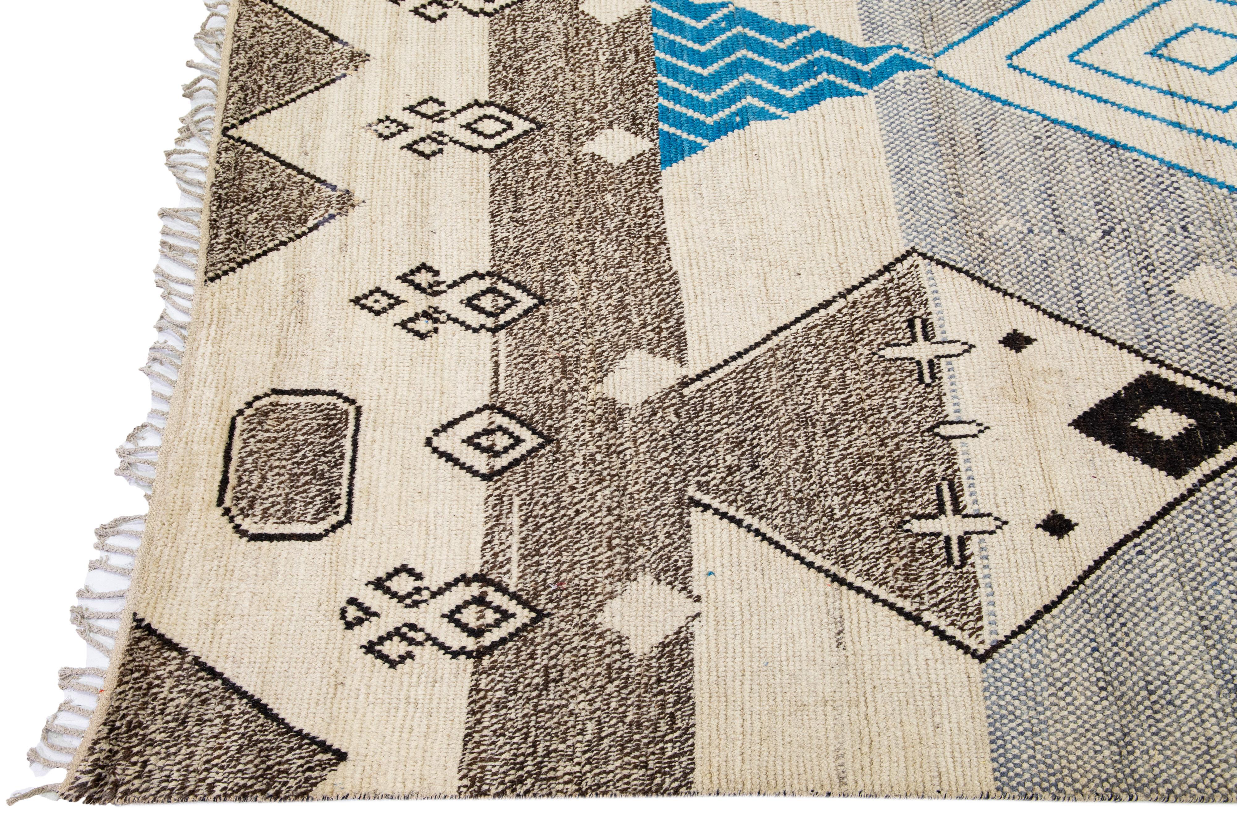 Hand-Knotted Modern Moroccan Style Beige Handmade Boho Wool Rug For Sale