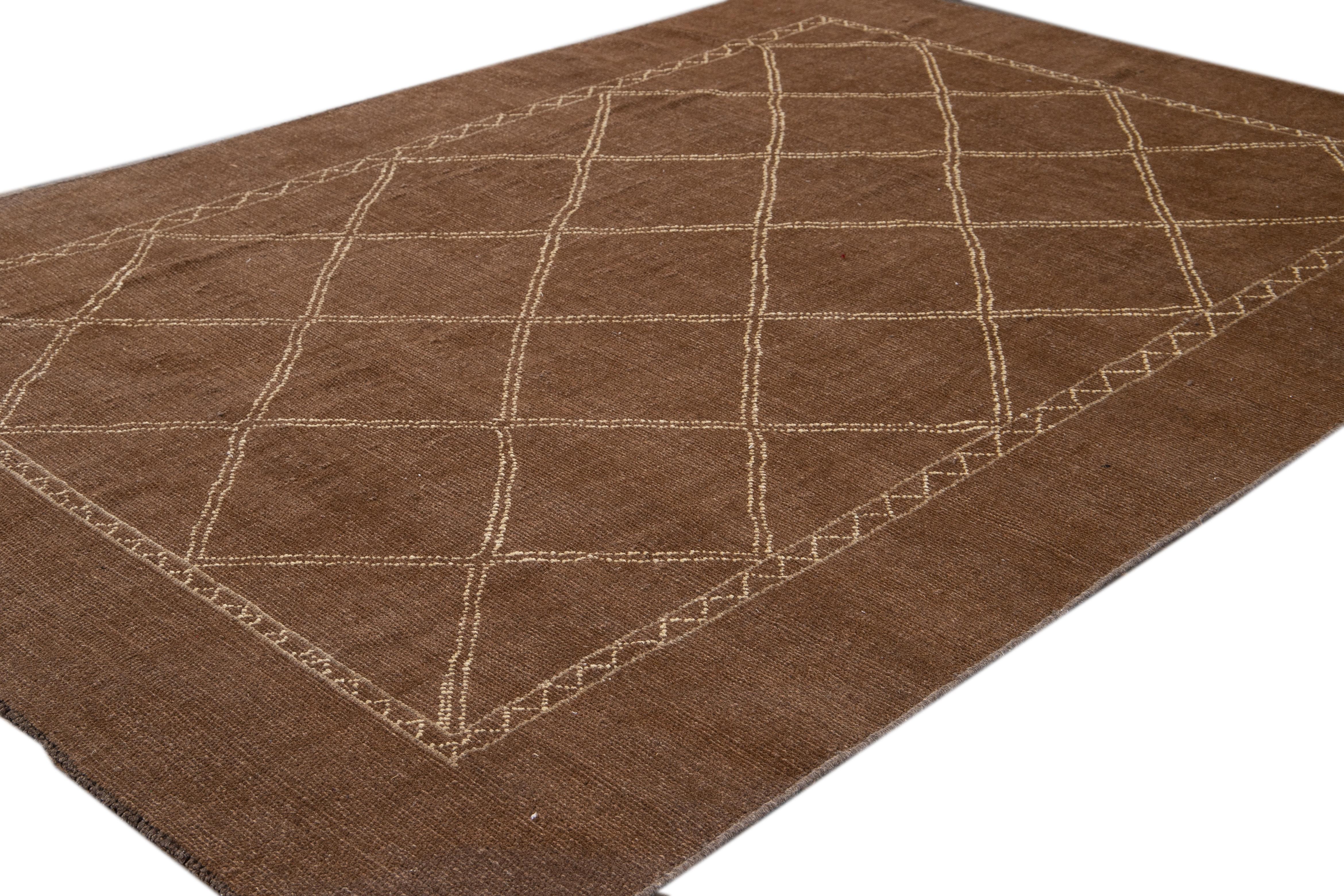 Modern Moroccan Style Brown Geometric Handmade Wool Rug In New Condition For Sale In Norwalk, CT