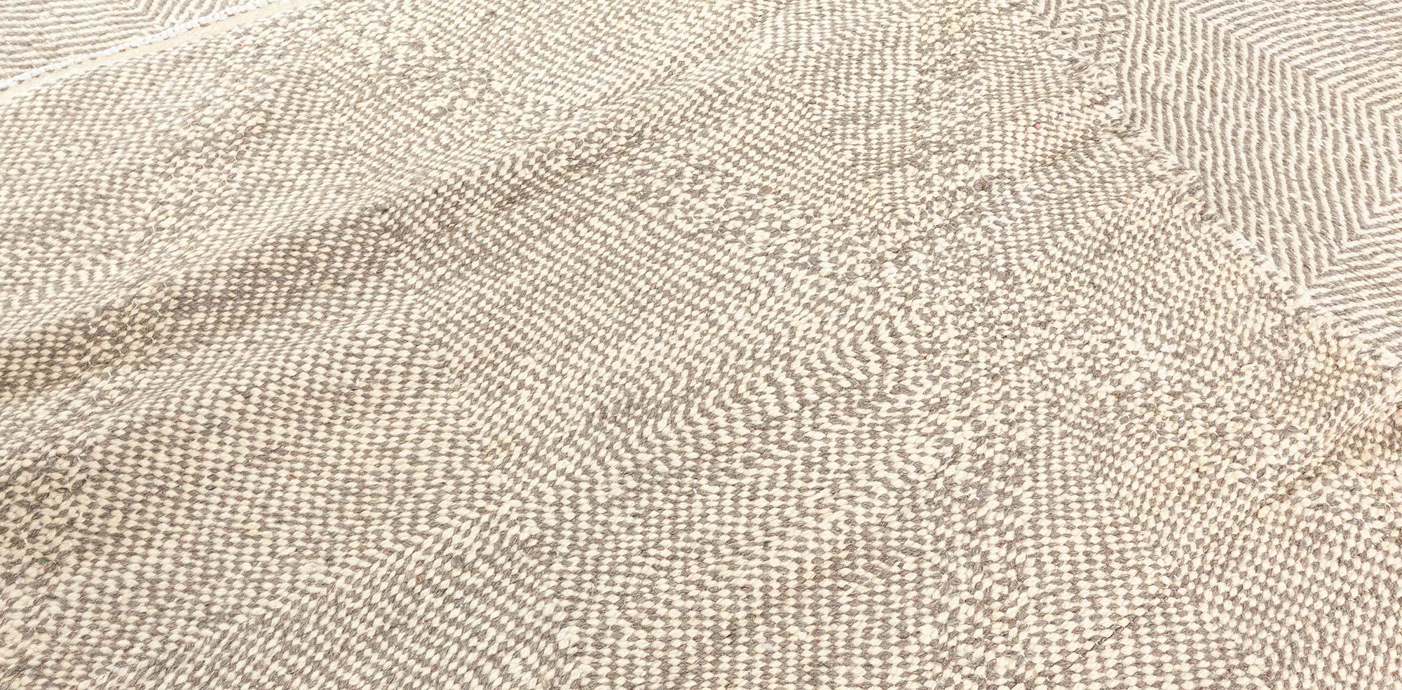 Tappeto in lana a trama piatta in stile marocchino moderno di Doris Leslie Blau in vendita 1