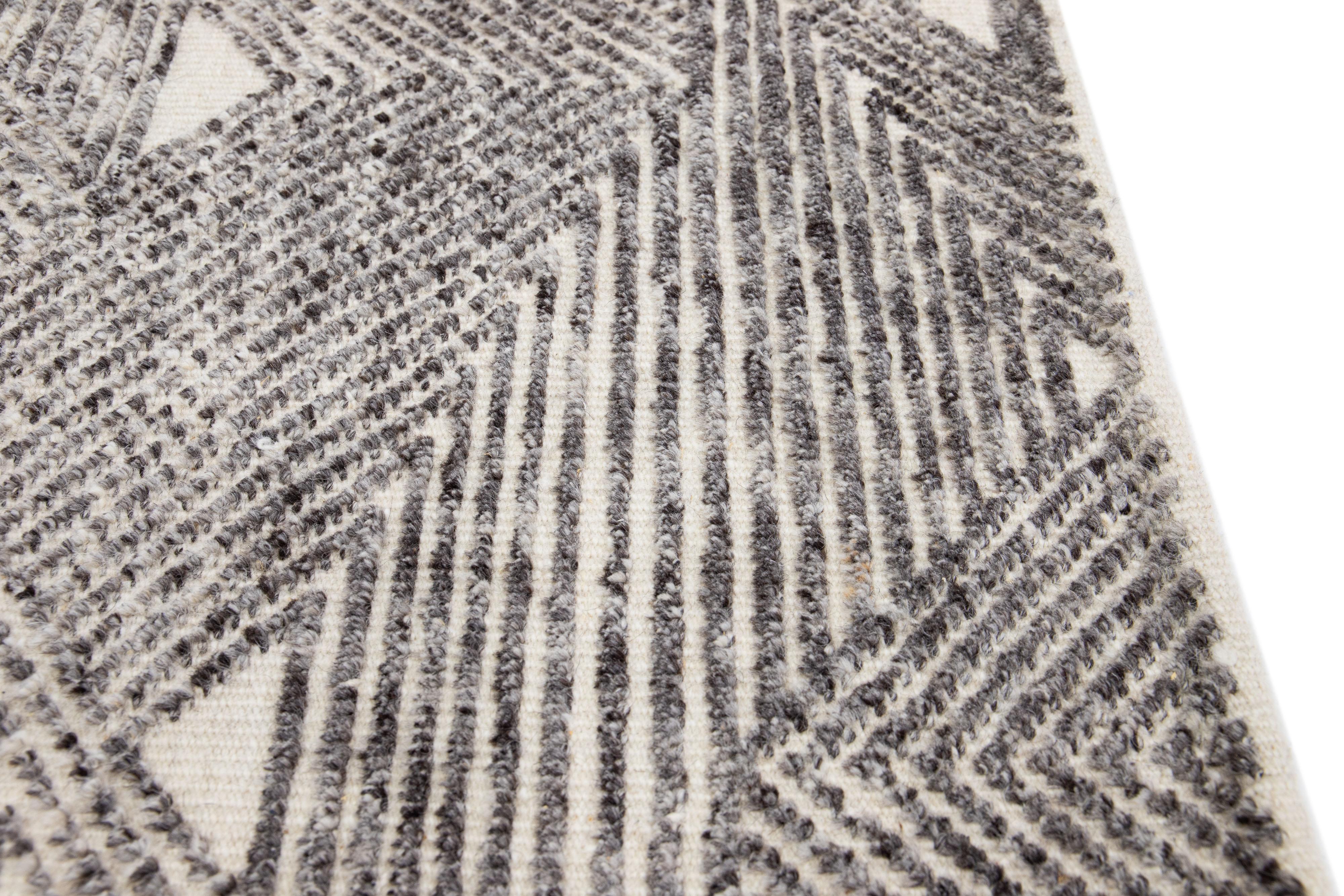 Indian Modern Moroccan Style Gray Handmade Custom Wool Rug For Sale