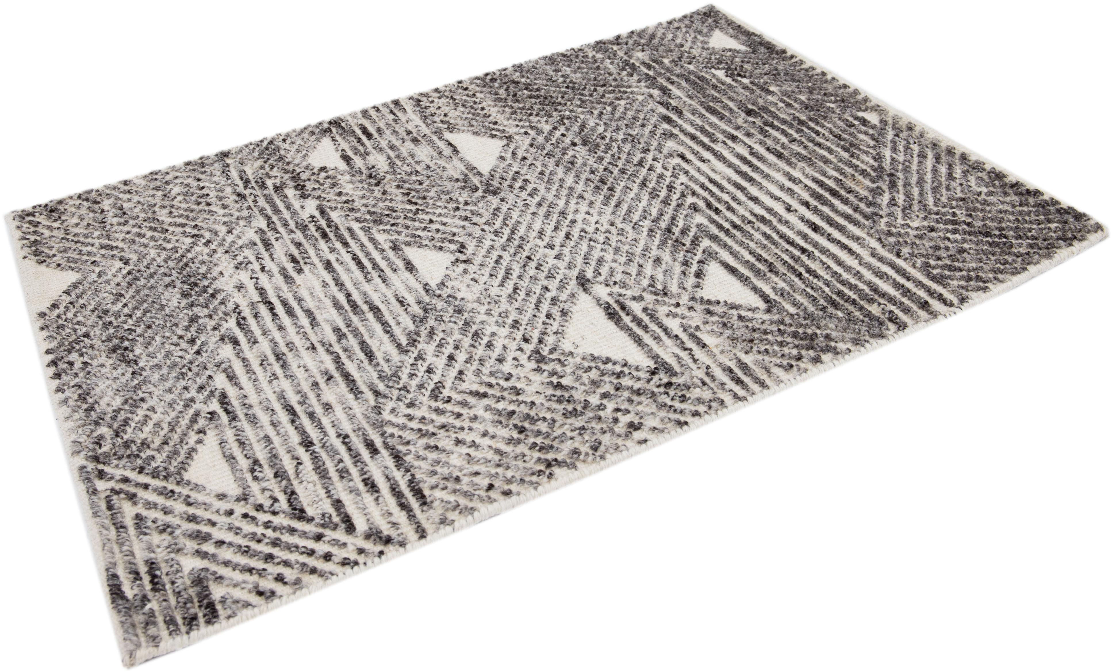 Modern Moroccan Style Gray Handmade Custom Wool Rug In New Condition For Sale In Norwalk, CT