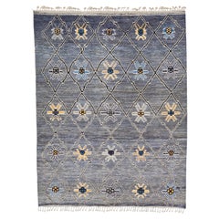 Tapis moderne en laine grise de style marocain fait à la main avec motif tribal
