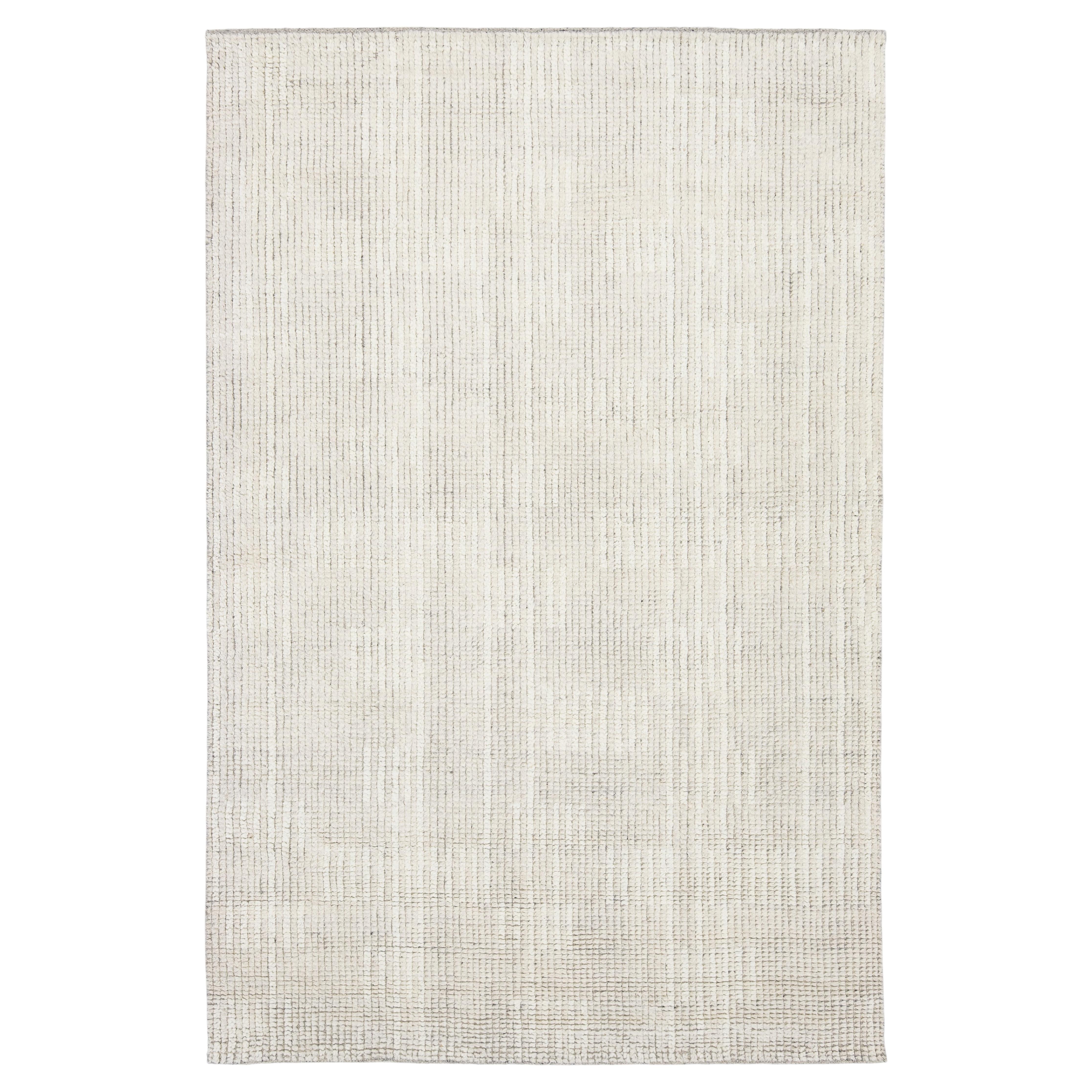Modern Moroccan Style Hand-knotted Wool Area Rug in Cream and Ivory 6x9