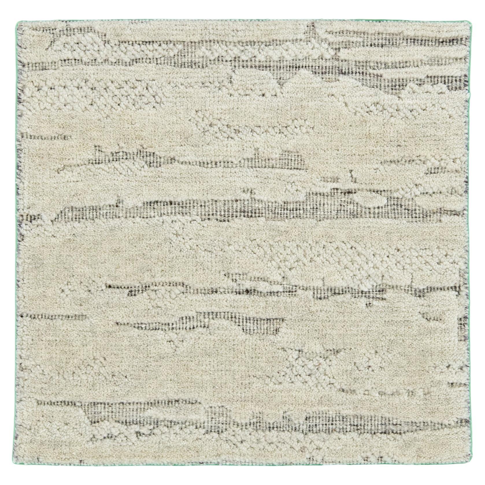 Modern Moroccan Style Handmade Beige/Gray Custom Wool Rug For Sale