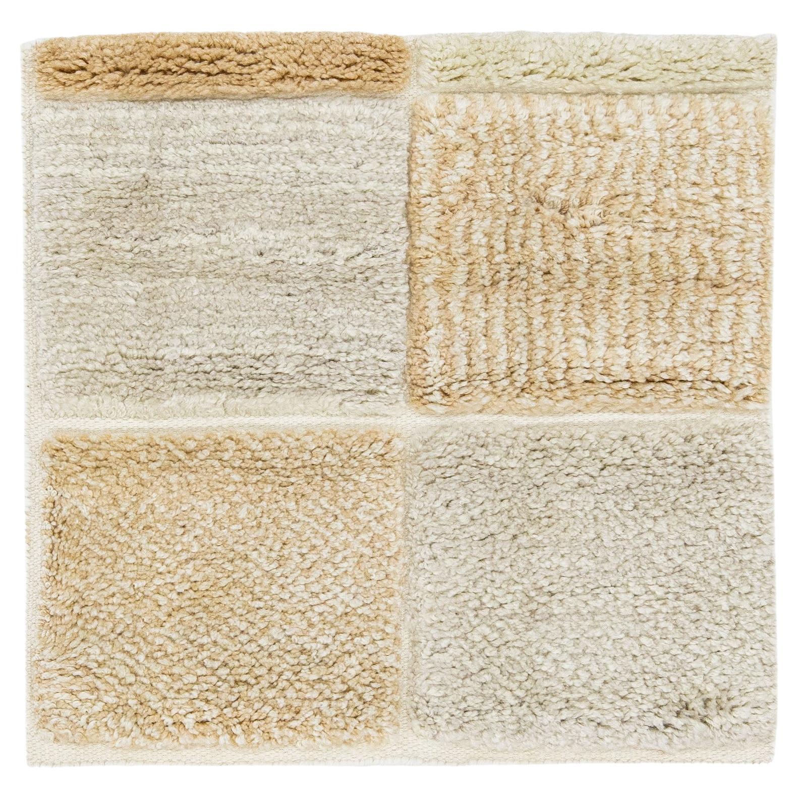 Tappeto moderno in stile marocchino fatto a mano su misura in lana beige