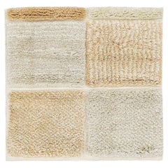Alfombra moderna de lana beige hecha a mano a medida de estilo marroquí