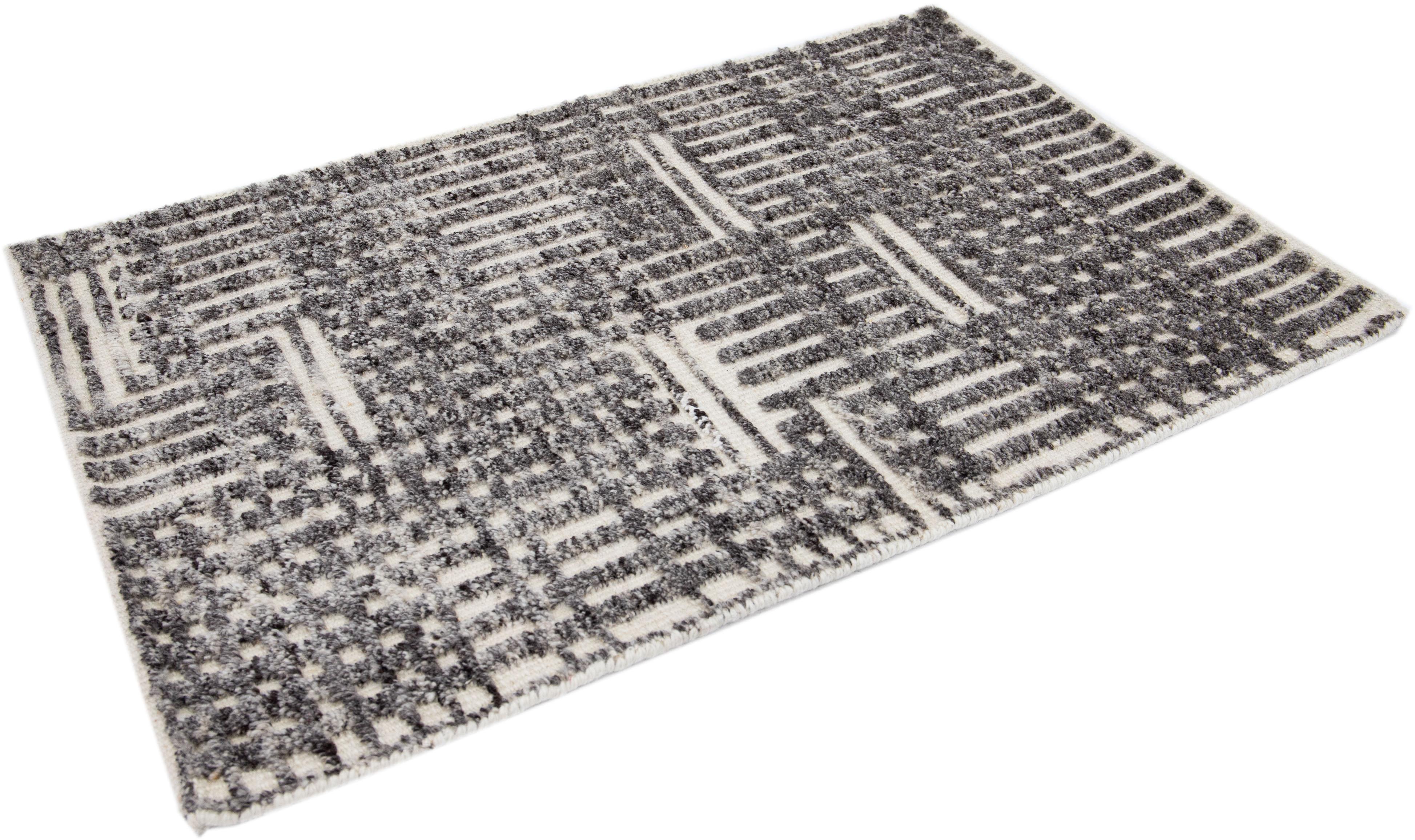 Modern Moroccan Style Handmade Custom Gray Wool Rug In New Condition For Sale In Norwalk, CT