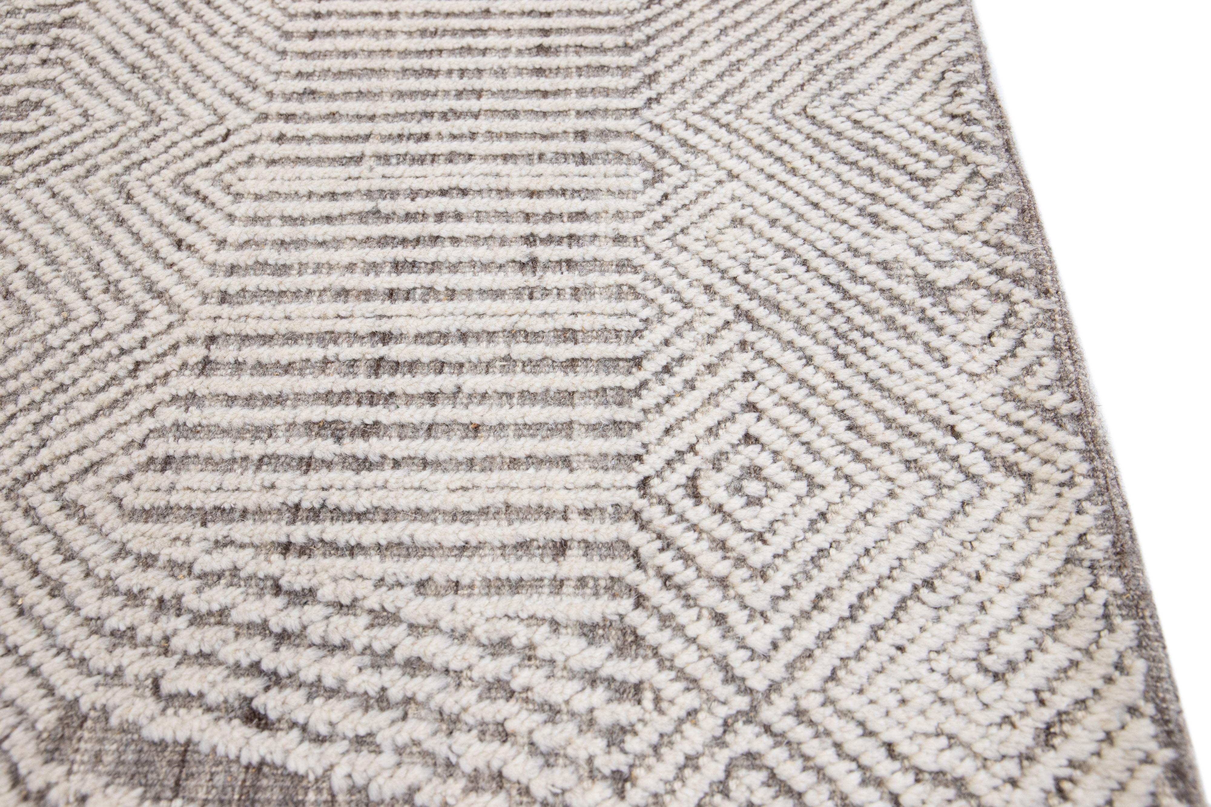 Indian Modern Moroccan Style Handmade Custom Ivory Wool Rug For Sale