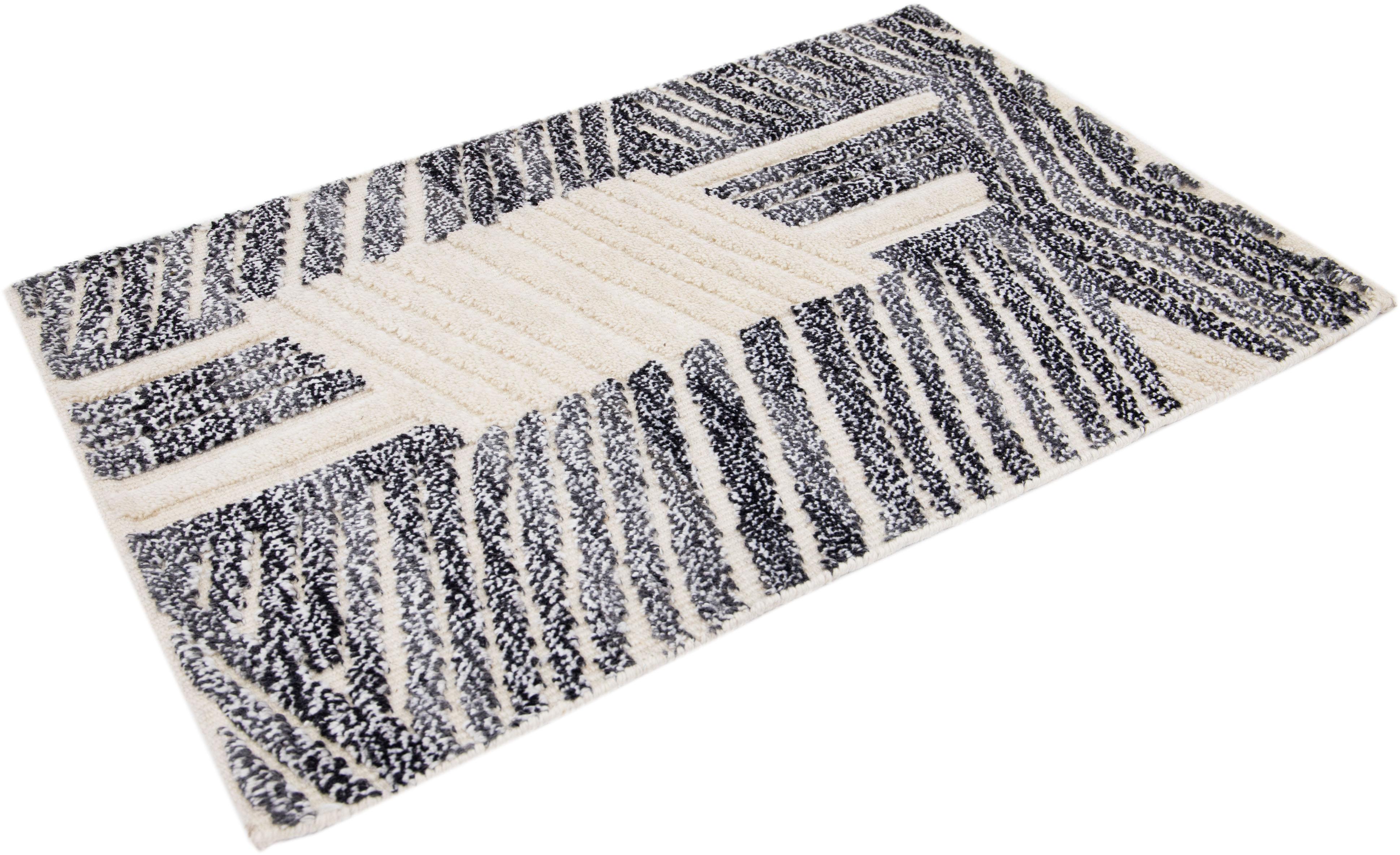 Modern Moroccan Style Handmade Custom Ivory Wool Rug In New Condition For Sale In Norwalk, CT