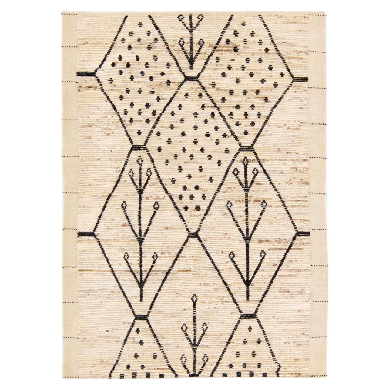 Modern Moroccan Style Handmade Geometric Pattern Beige Boho Wool Rug For Sale