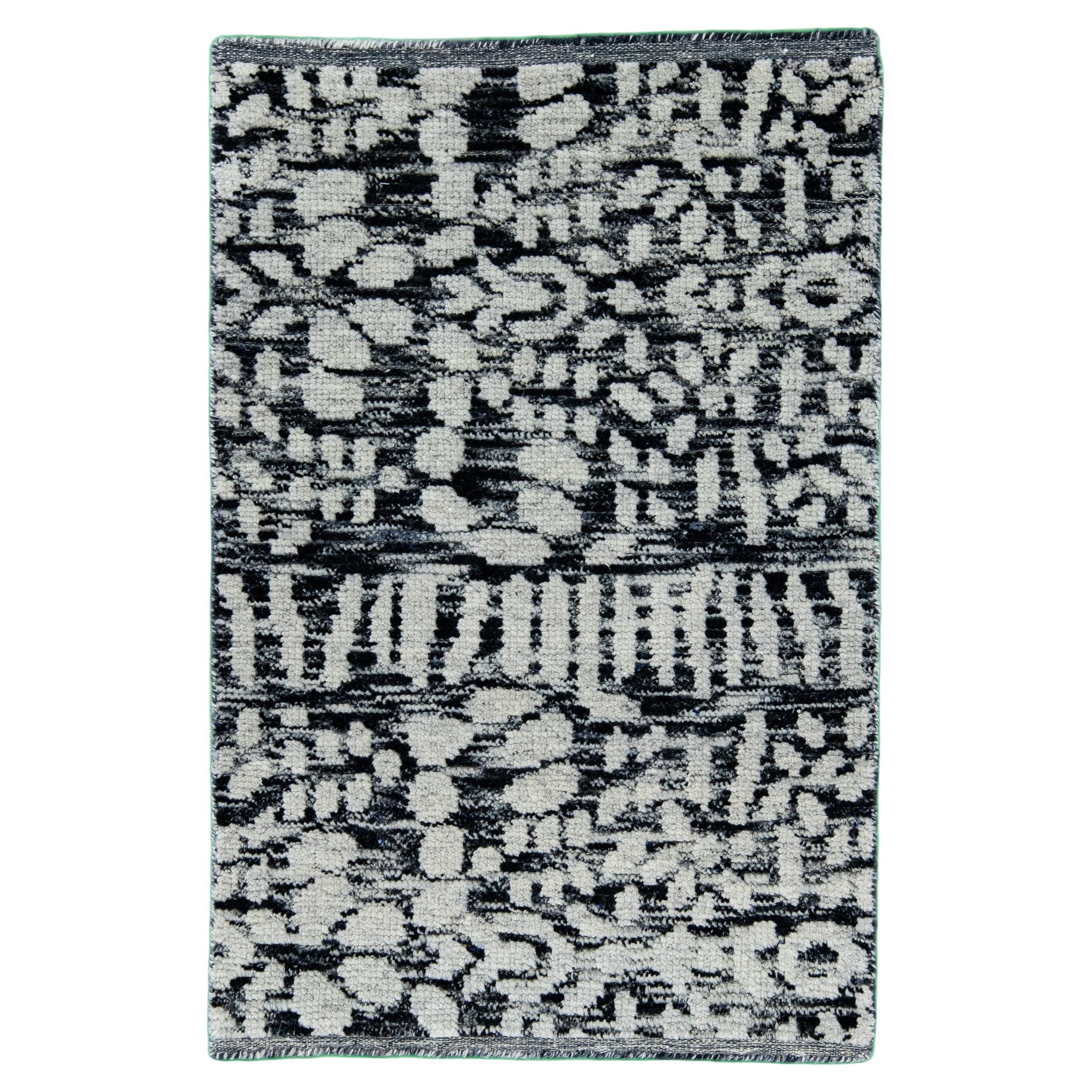 Modern Moroccan Style Handmade Gray/Black Custom Wool Rug For Sale