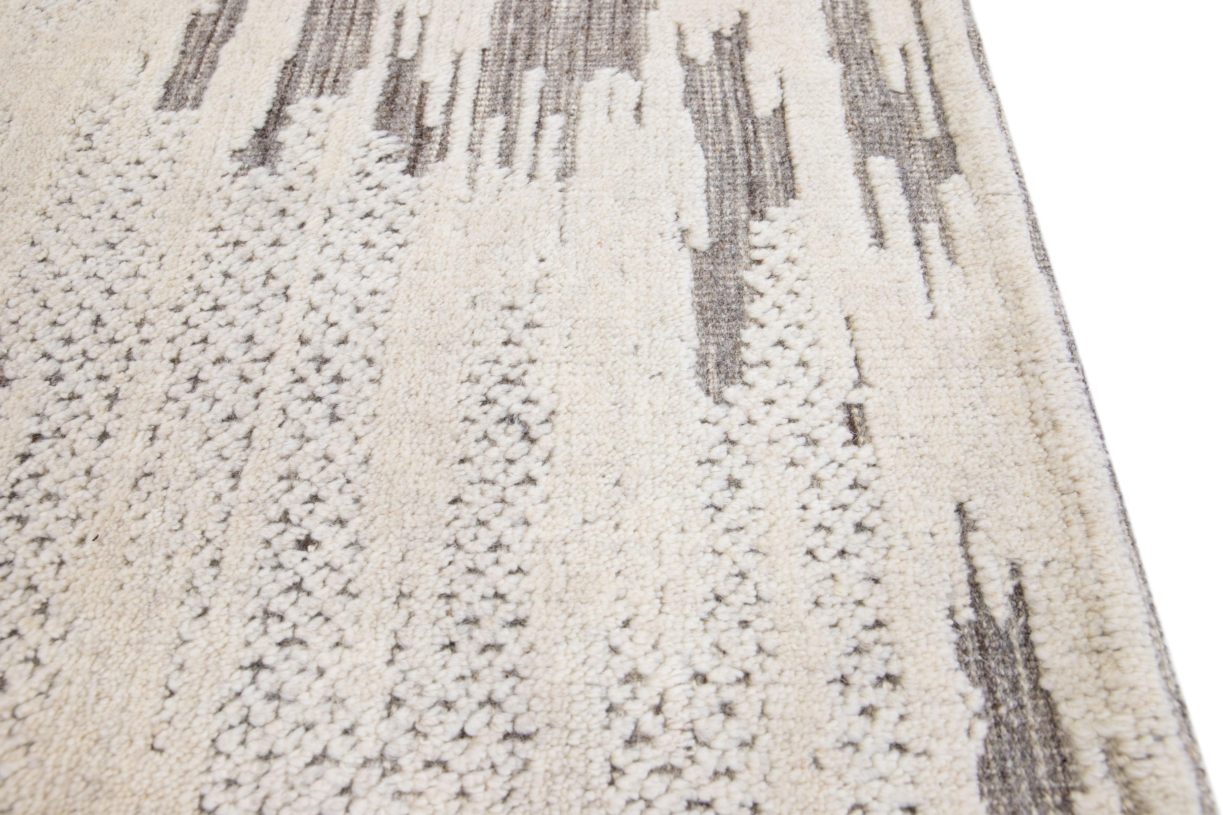 Indian Modern Moroccan Style Handmade Gray Custom Wool Rug For Sale