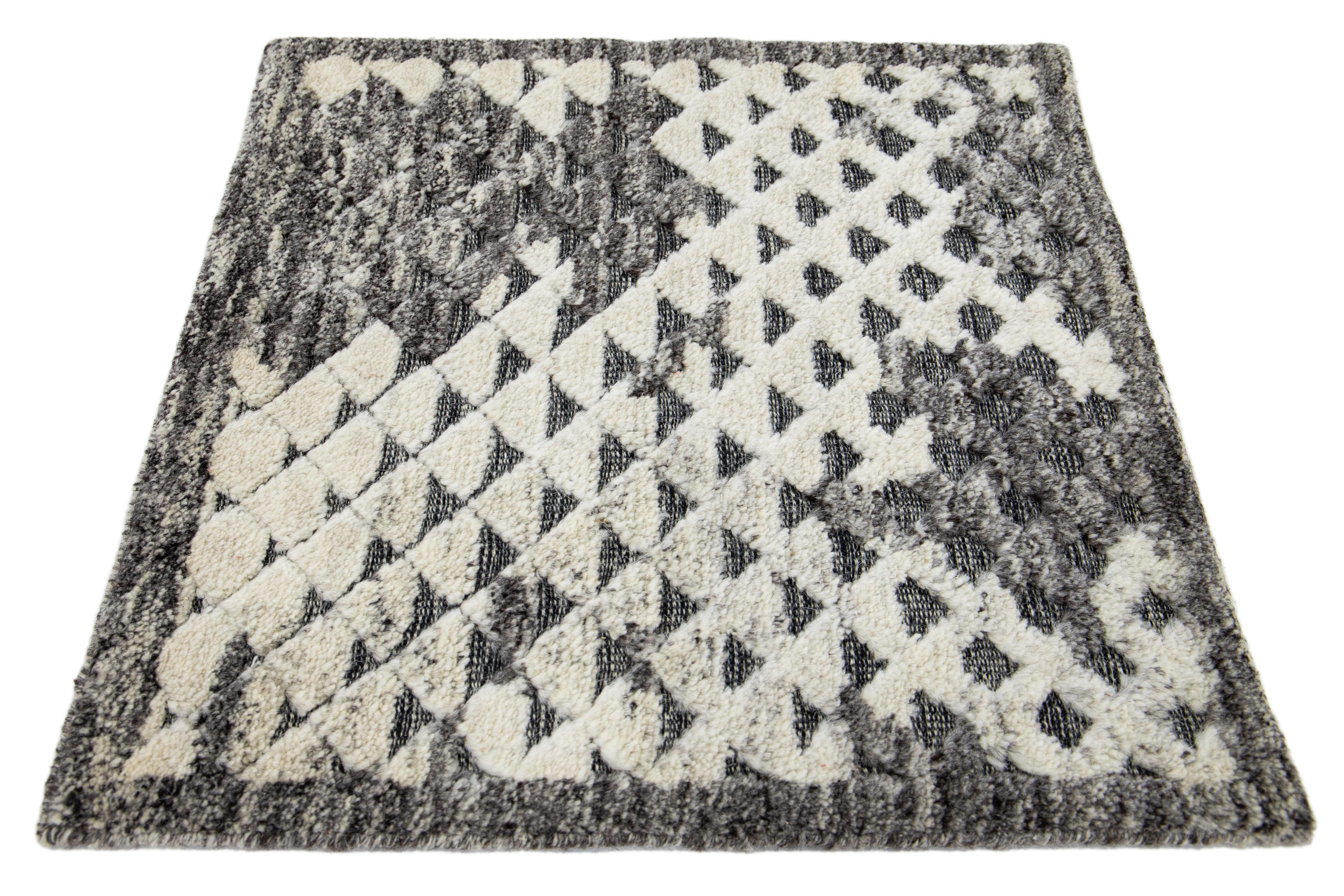 Apadana's Modern Moroccan Style wool custom rug. Custom sizes and colors made-to-order. 

Material: Wool 
Techniques: Hand-Knotted
Style: Moroccan
Lead time: Approx. 15-16 wks available 
Colors: As shown, other custom colors are available. 
Origen: