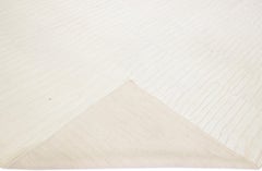 Tappeto in lana beige a righe fatto a mano in stile marocchino moderno