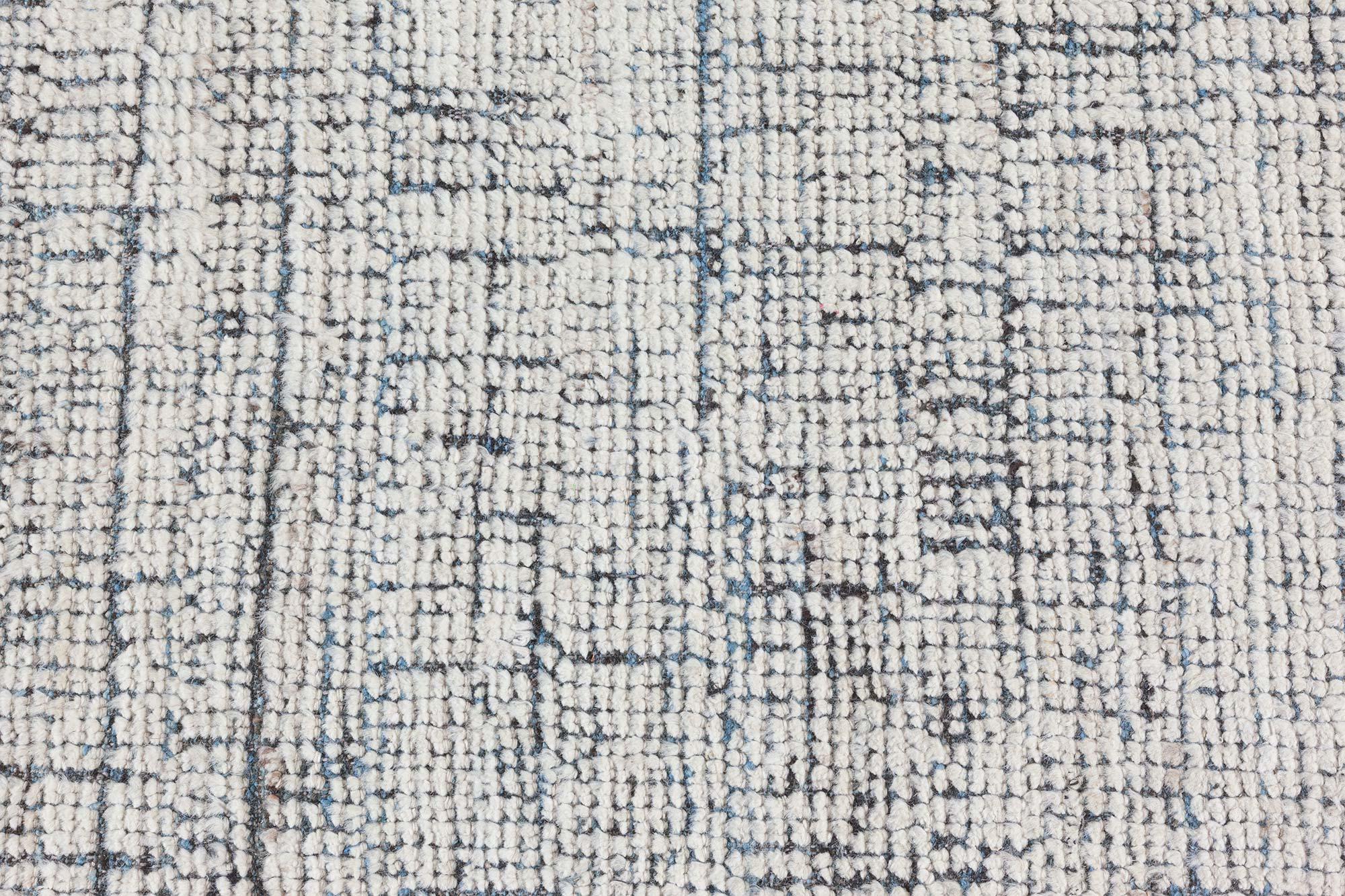  Moderner hoch-low geknüpfter Wollteppich im marokkanischen Stil im Zustand „Neu“ im Angebot in New York, NY