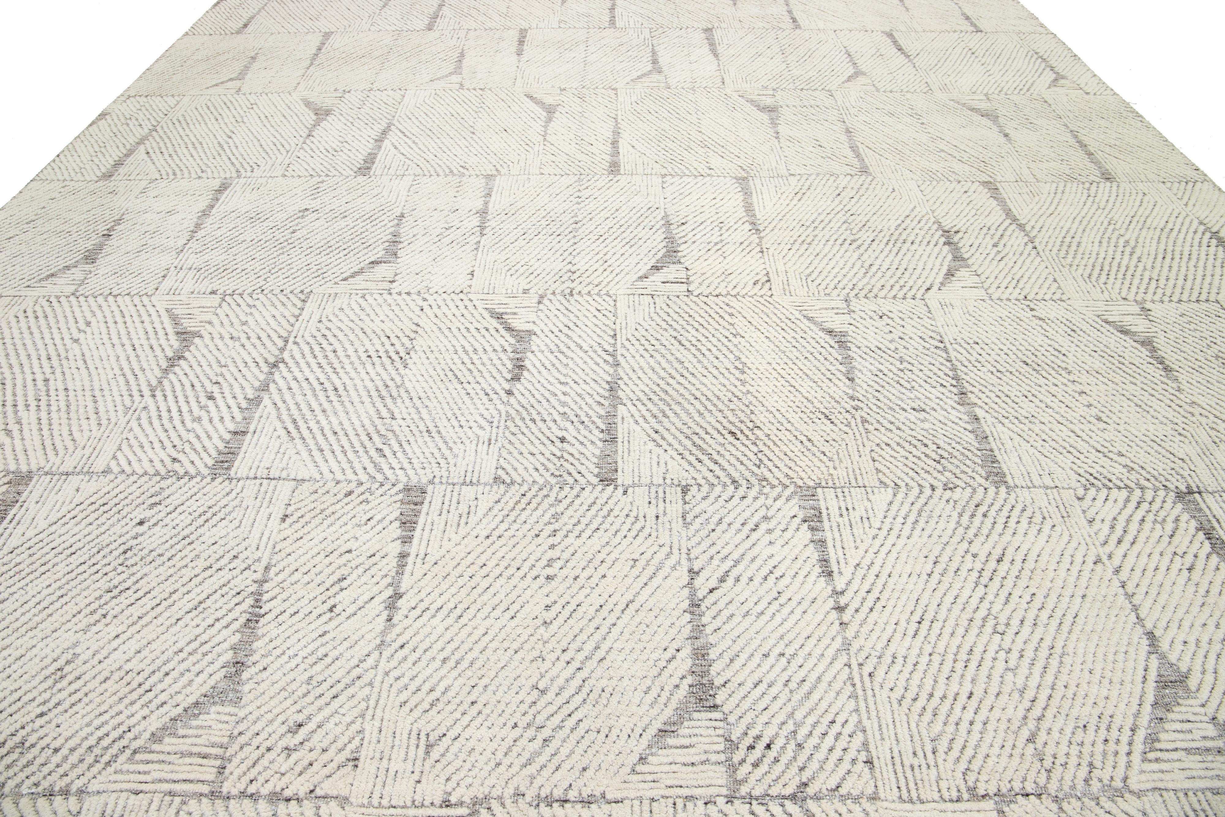 Modern Moroccan Style Ivory Wool Rug Abstract Design By Apadana For Sale 3