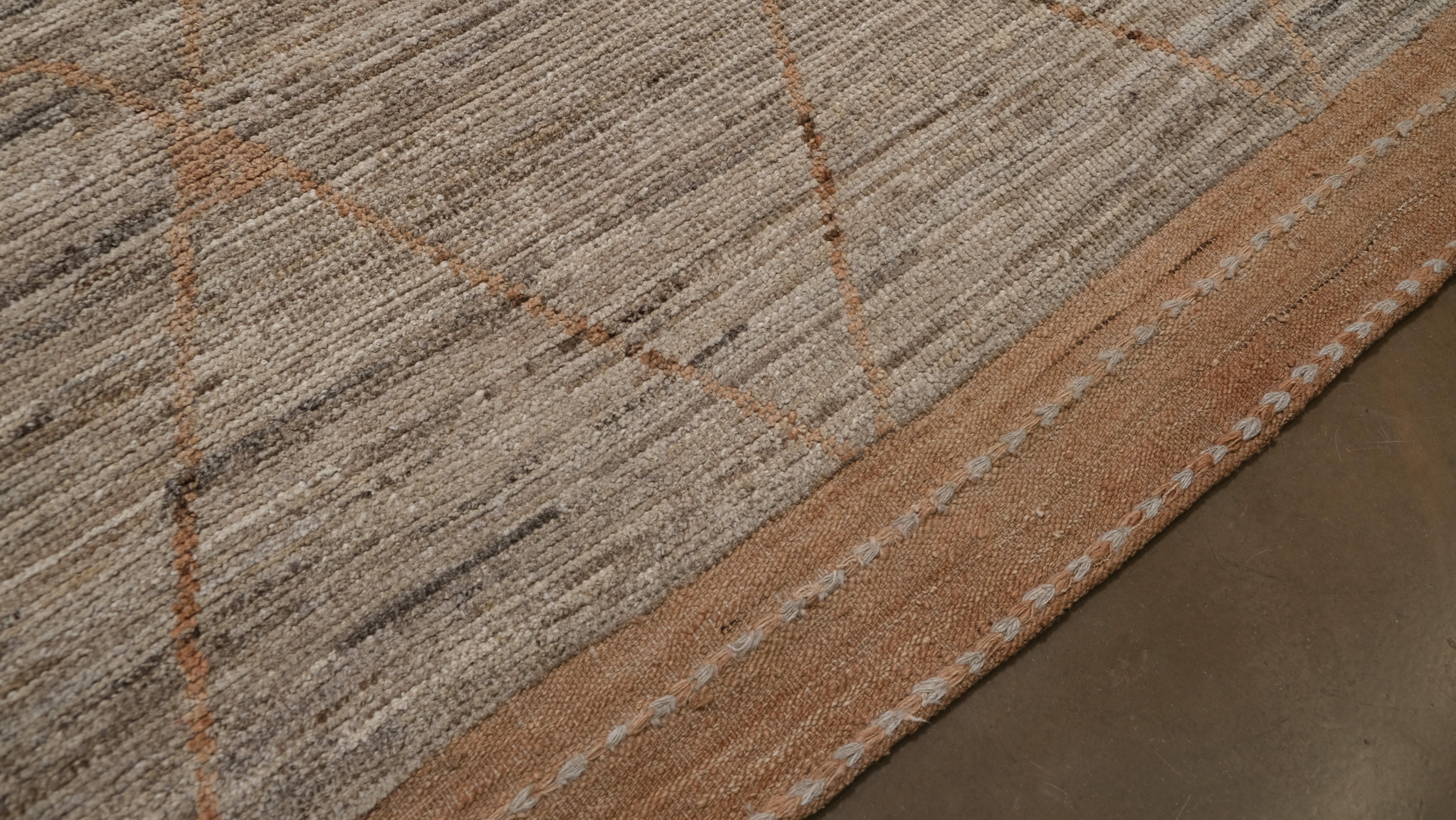 Moderne Tapis de style marocain moderne en laine naturelle aux tons terreux 9'6''x12'8'' en vente
