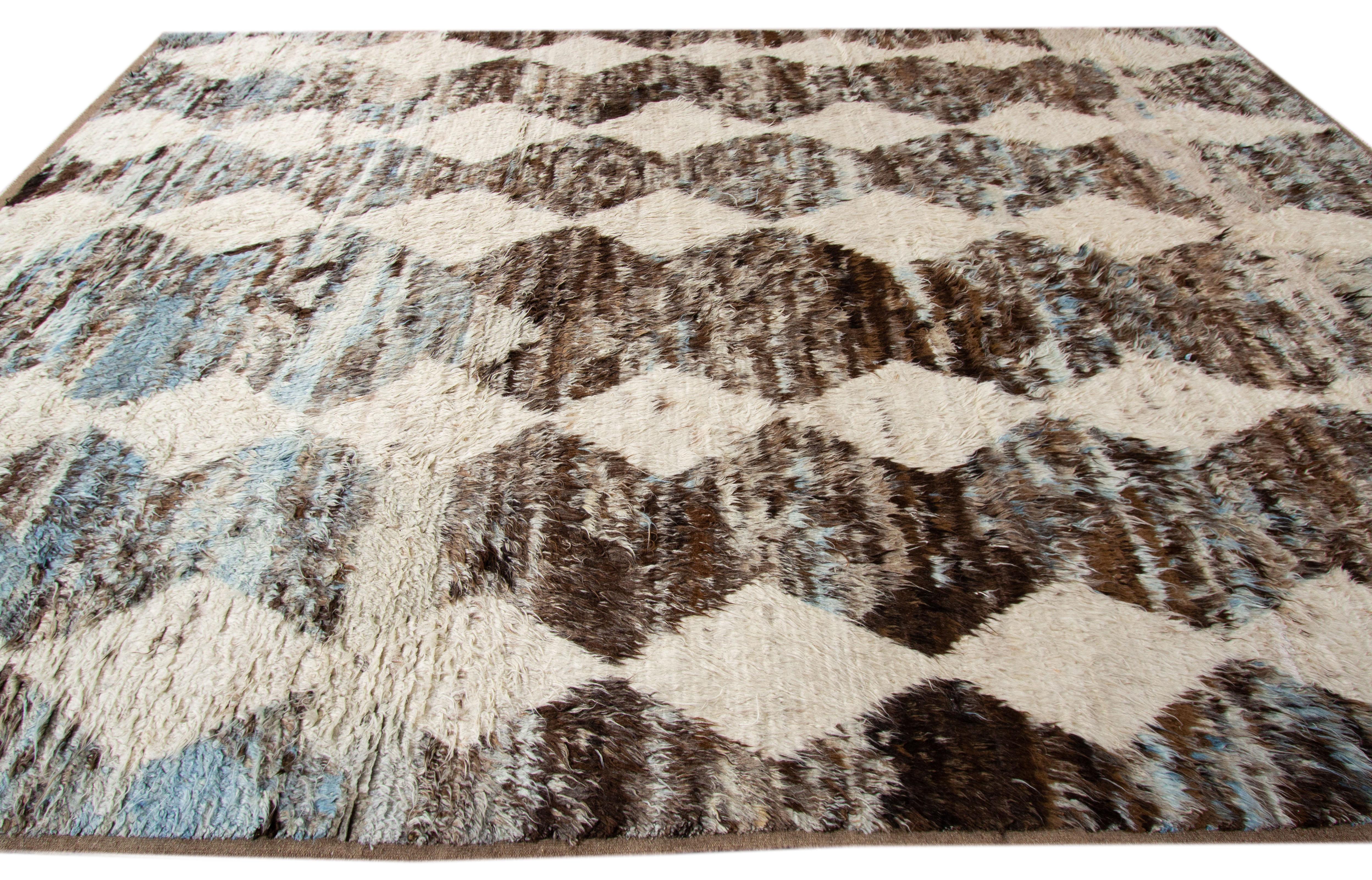Modern Moroccan-Style Rug For Sale 2