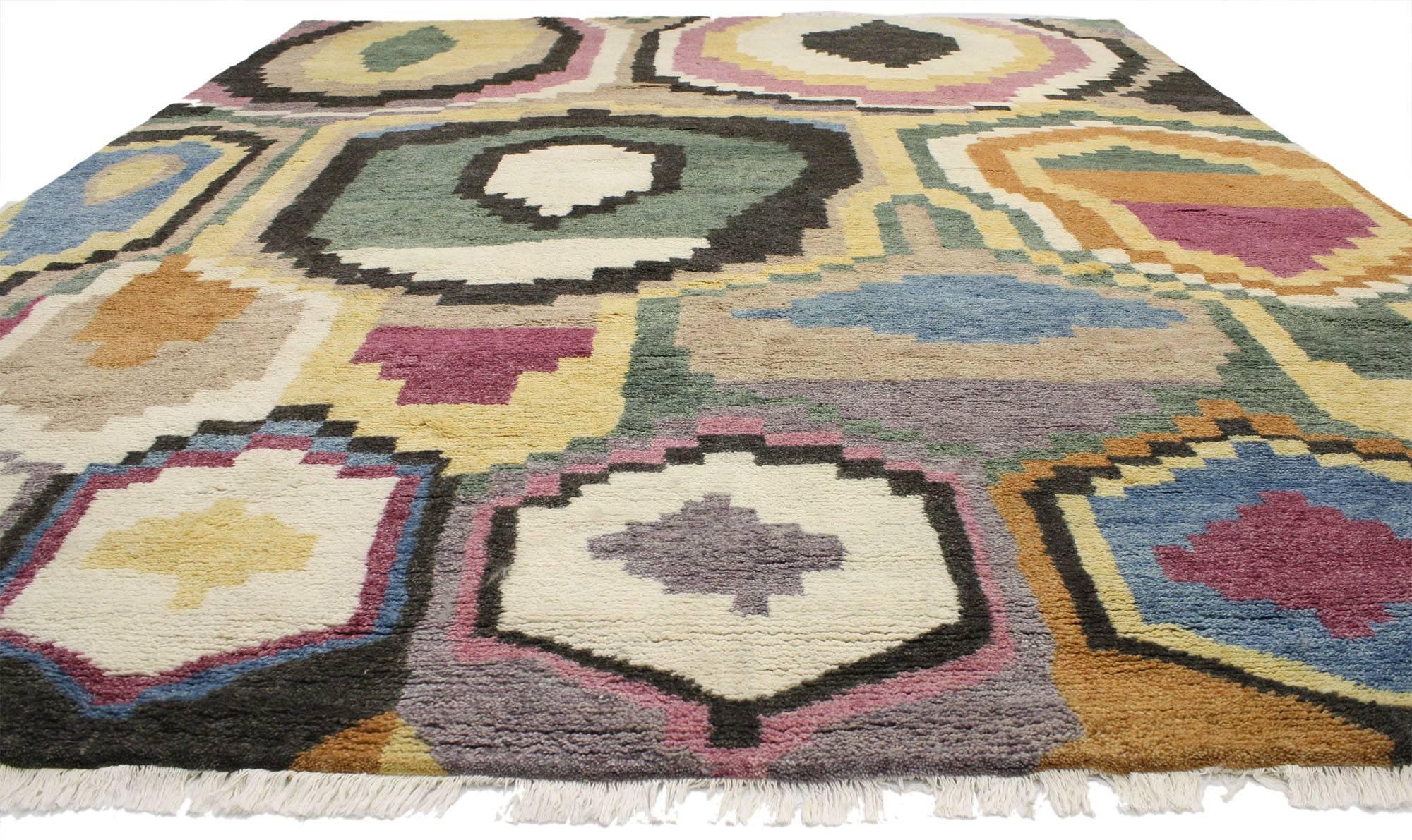 30358 Modern Moroccan style rug with contemporary style. This Moroccan style rug with contemporary style showcases a series of adventurous geometric designs that create a striking retro effect over the entire composition. With a fringe trim and bold