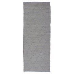 Camino de Mesa Tribal Estilo Marroquí Moderno en Marfil con Sutil Diseño de Diamantes