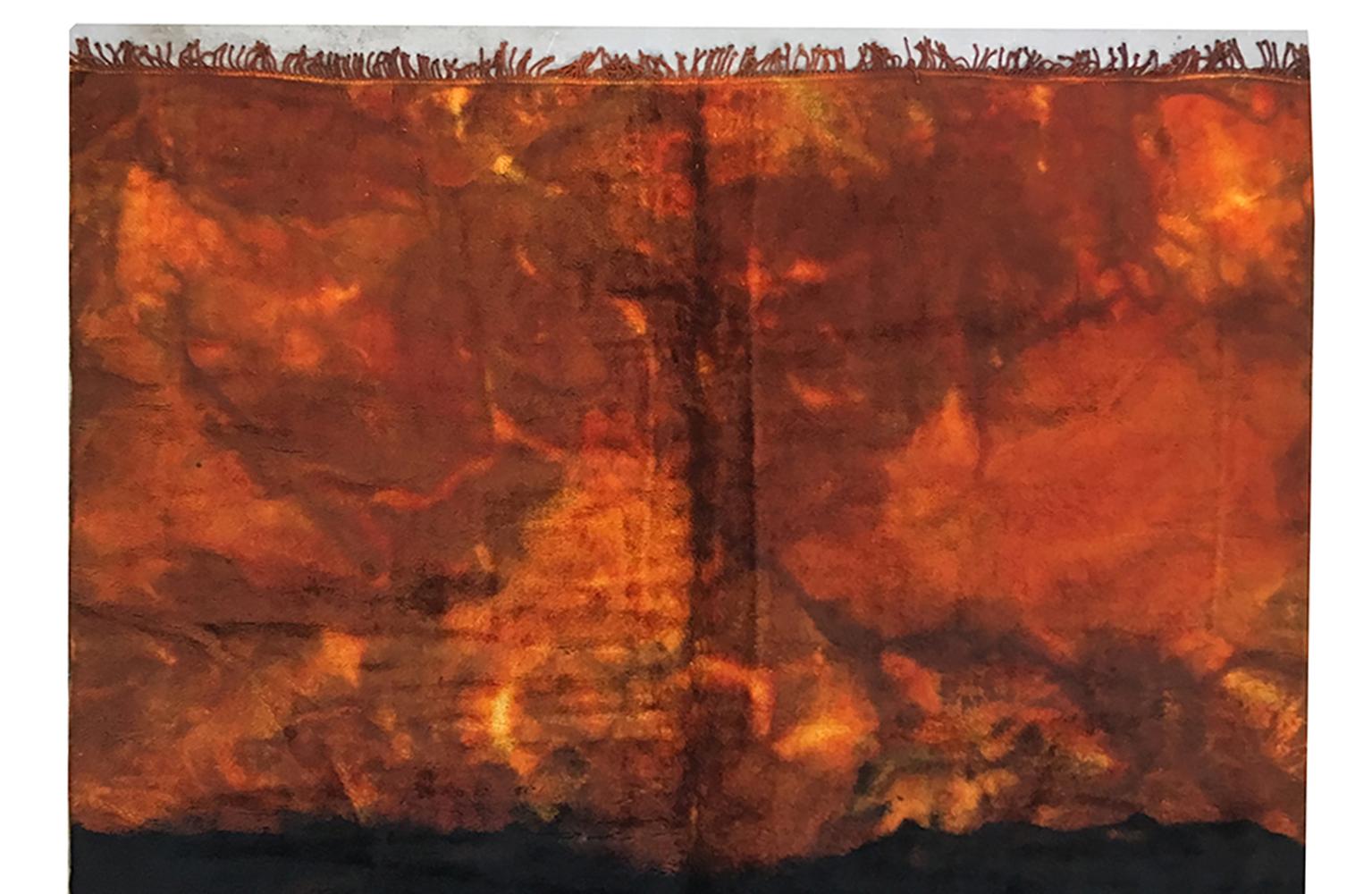 Moderner marokkanischer Teppich mit Sonnenuntergang in Schwarz, gebranntem Orange von Silk Road Rug Inc. (21. Jahrhundert und zeitgenössisch) im Angebot