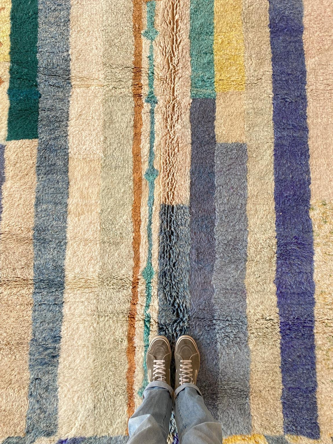 Modern Moroccan wool Mrirt rug - Blue/cream/yellow - 7x10.2feet / 214x310cm For Sale 4