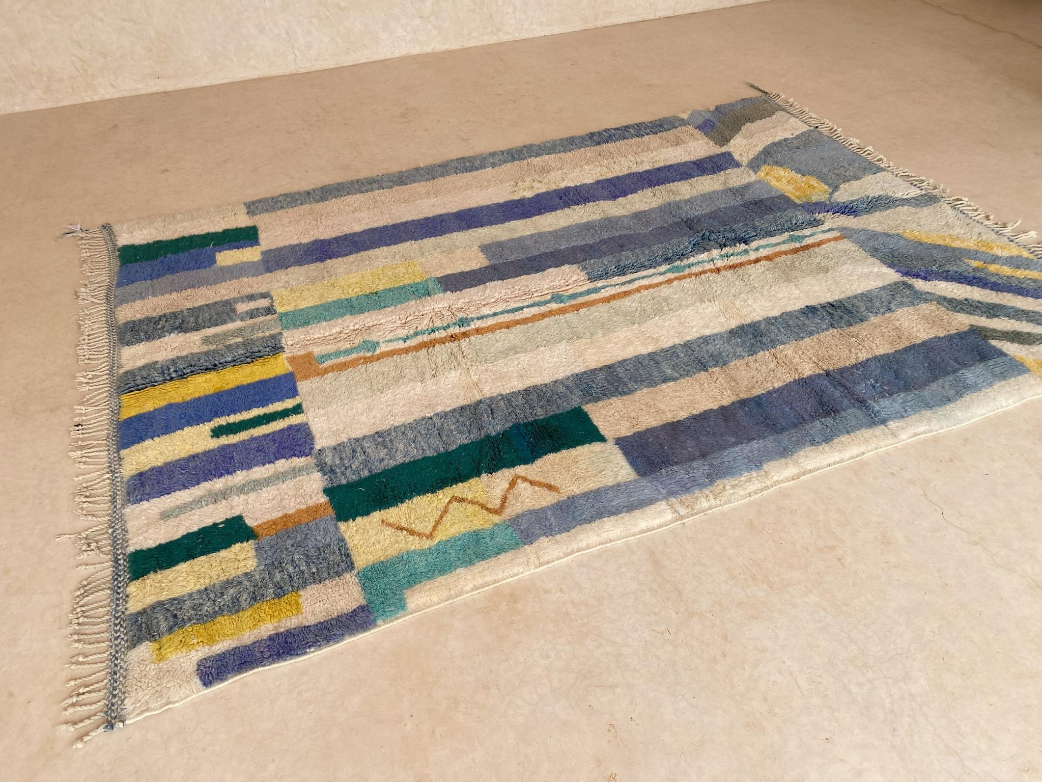 Modern Moroccan wool Mrirt rug - Blue/cream/yellow - 7x10.2feet / 214x310cm In Good Condition For Sale In Marrakech, MA
