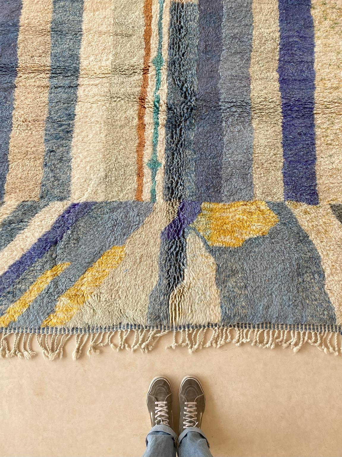 Modern Moroccan wool Mrirt rug - Blue/cream/yellow - 7x10.2feet / 214x310cm For Sale 3