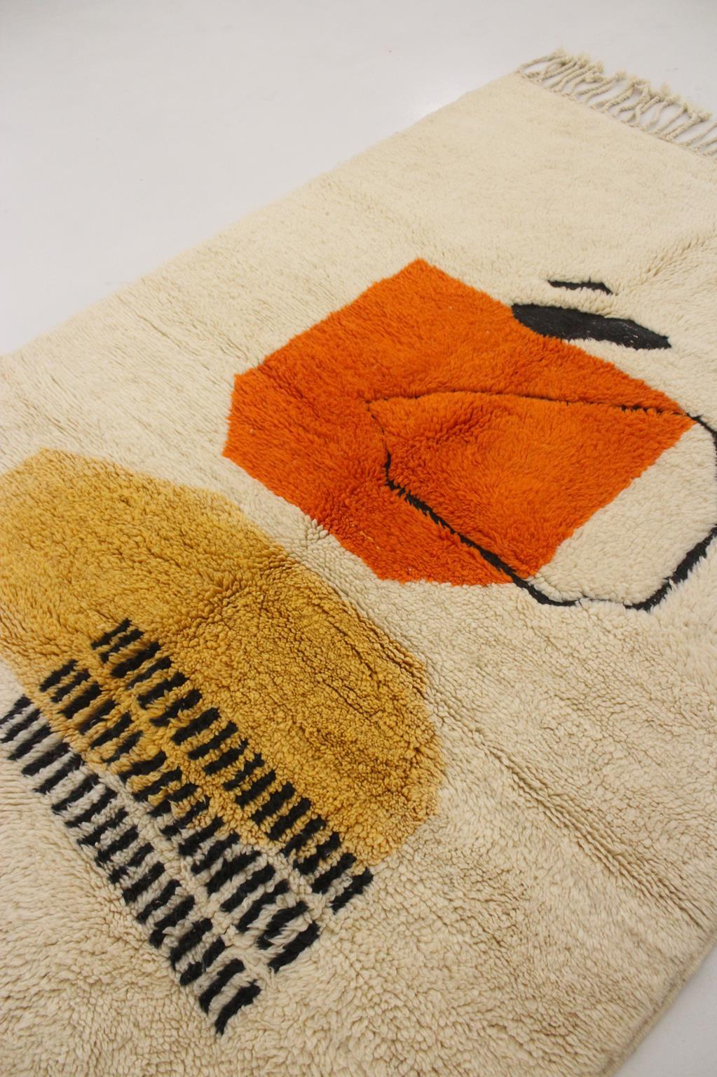 Modern Moroccan wool Mrirt rug - Cream/orange/yellow - 5x7.3feet / 153x223cm For Sale 10