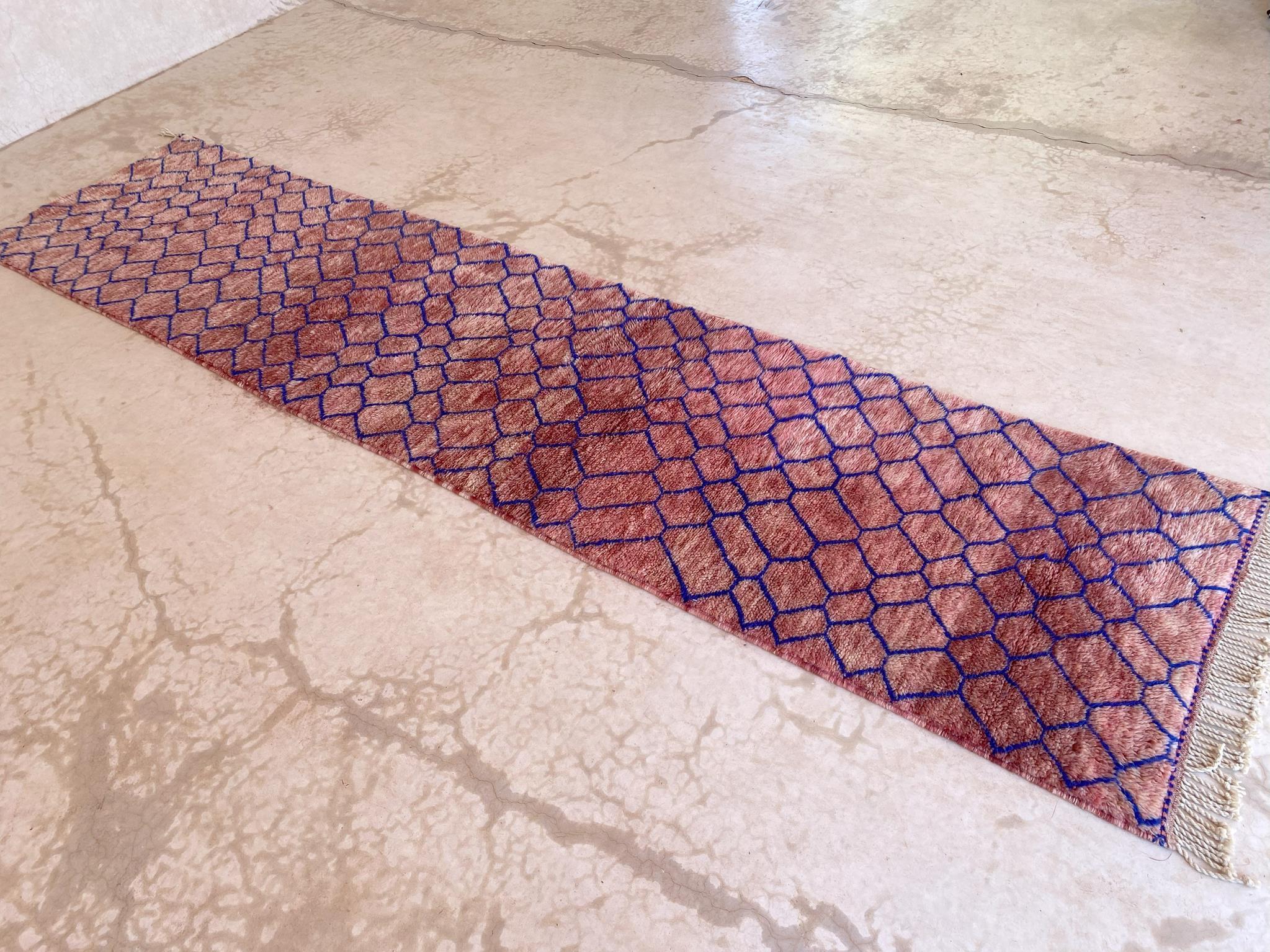 Wool Modern Moroccan wool Mrirt runner rug - Pink/blue - 3.1x13.4feet / 95x408cm For Sale