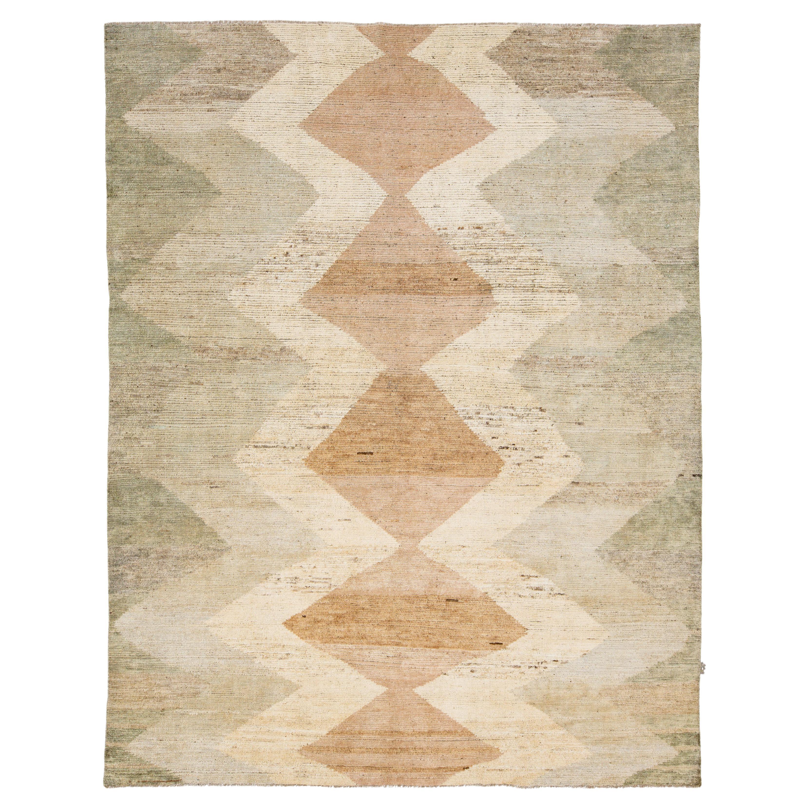 Modern Moroccan Wool Rug with Tribal Diamond Motif In Earthy Tones