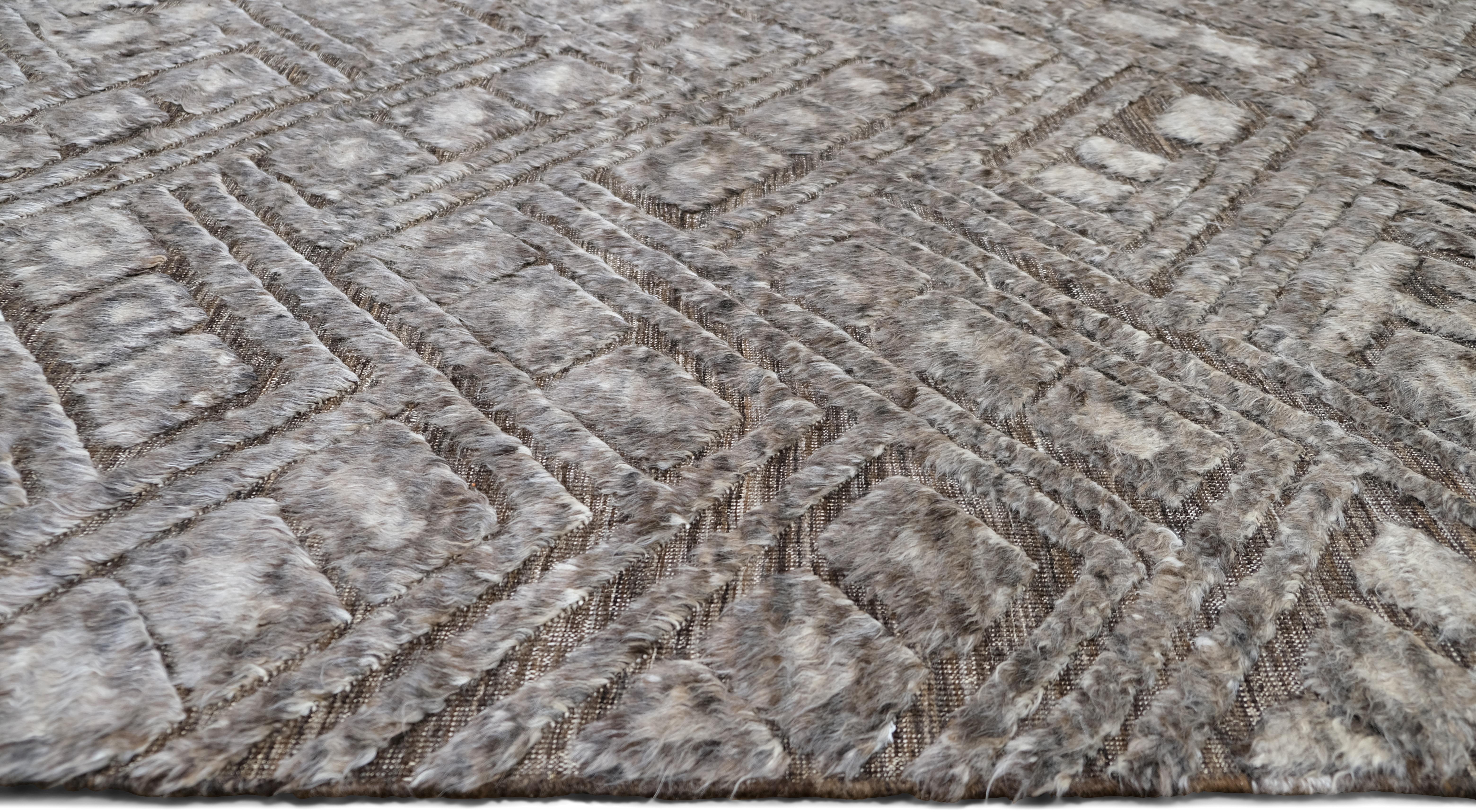Pakistani Modern Morrocan Geometric Natural Brown Gray Wool Rug 9'4''x12'3'' For Sale