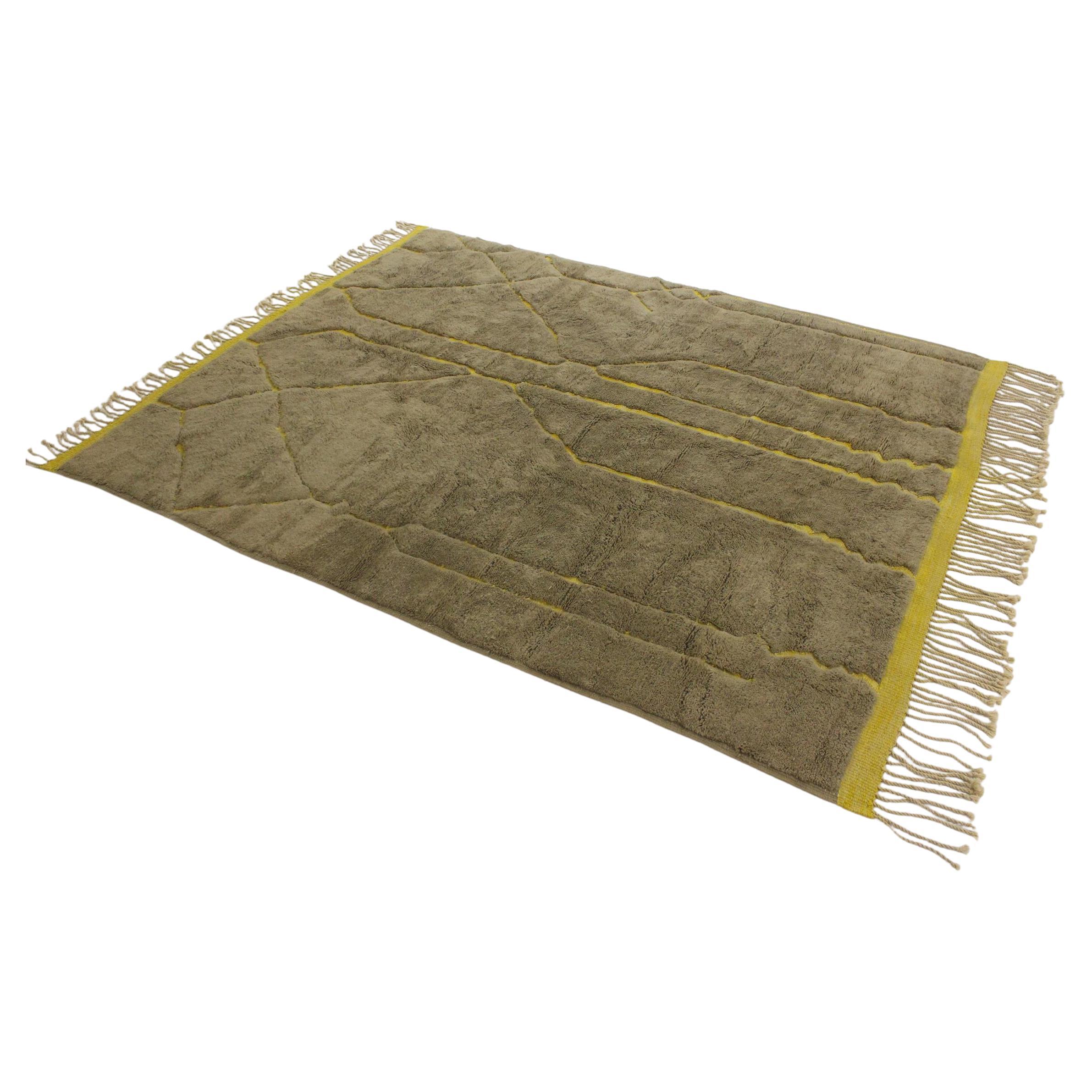 Modern Moroccan wool Mrirt rug - Khaki green/yellow - 7.9x10feet / 240x306cm For Sale