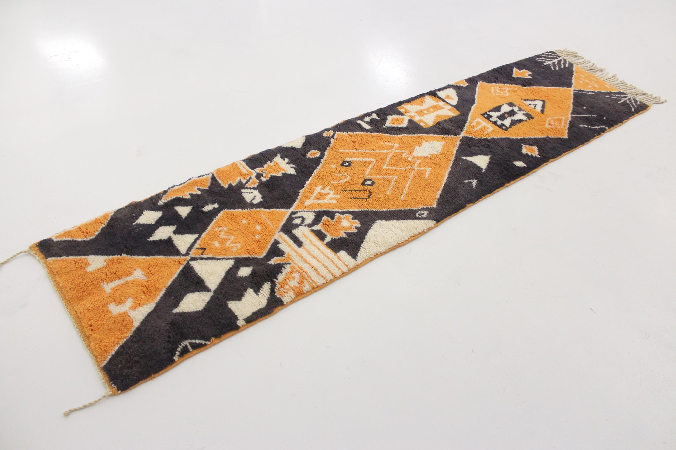 Contemporary Modern Moroccan wool Mrirt runner rug - Black/orange - 2.4x9.9feet / 74x303cm For Sale