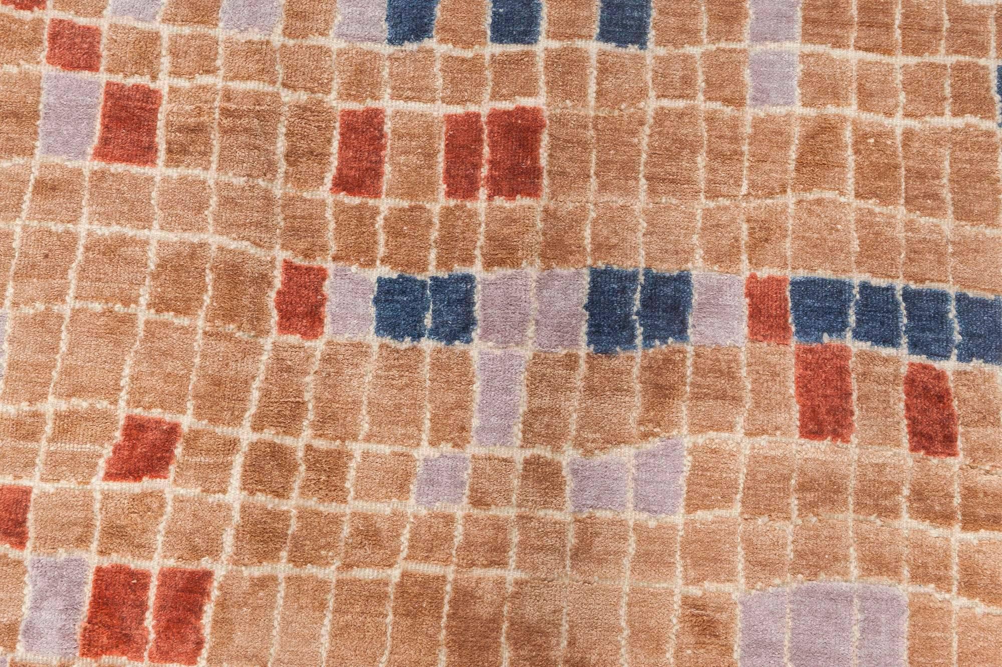 Moderner mehrfarbiger Teppich mit geometrischem Design und Kunststofffliesen von Doris Leslie Blau (Indisch) im Angebot
