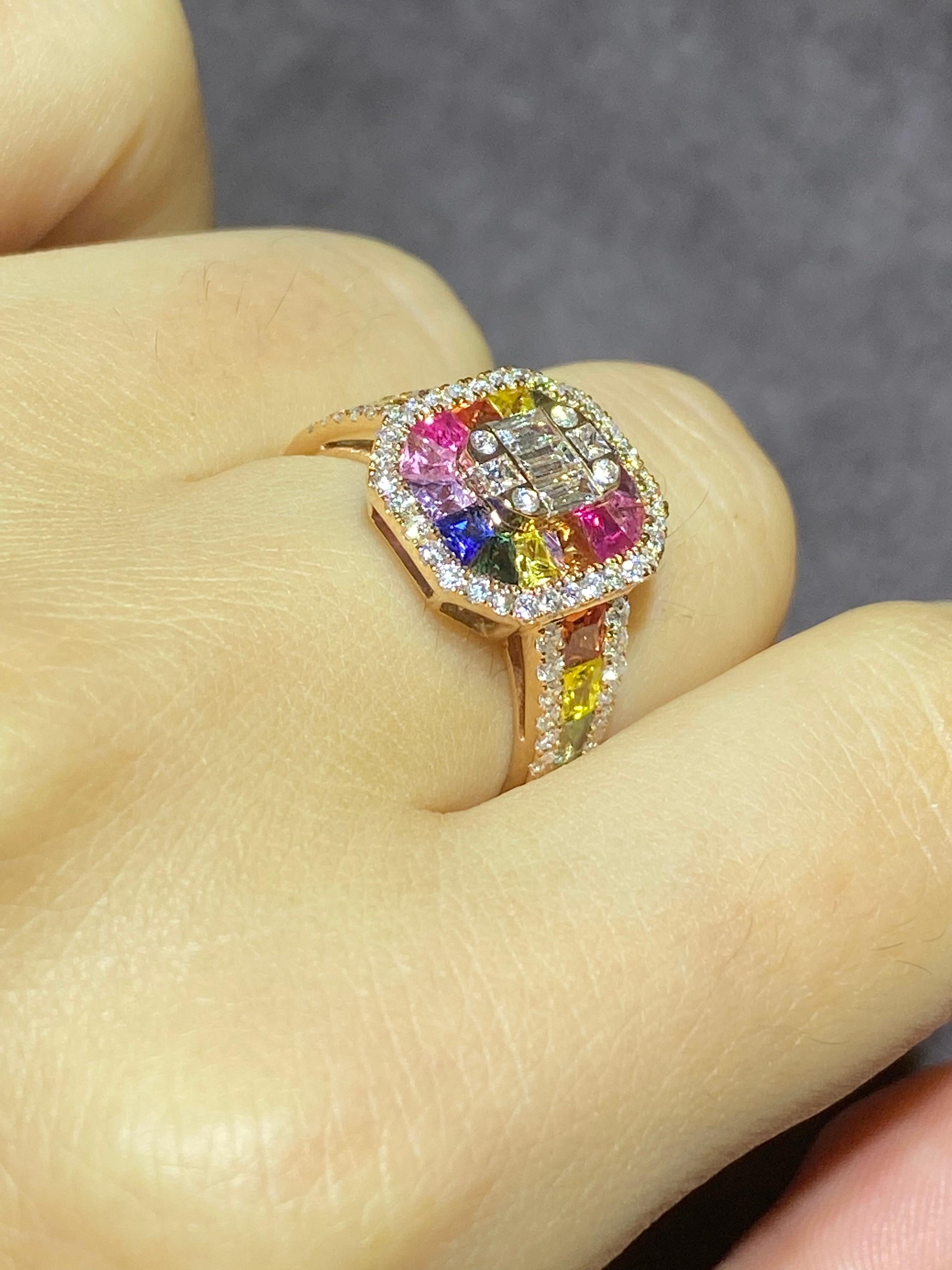 Antique Cushion Cut Modern Multi Sapphire Yellow Gold 18K Ring for Her For Sale