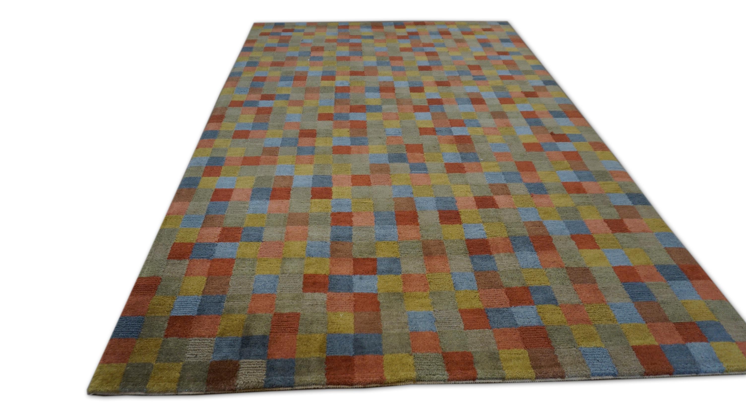 Asiatique Tapis déco moderne à motifs à carreaux multicolores 5'1''x8'2'' en vente