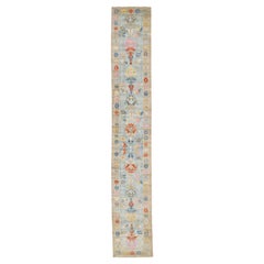 Runner moderno multicolore in lana floreale Mahal fatto a mano